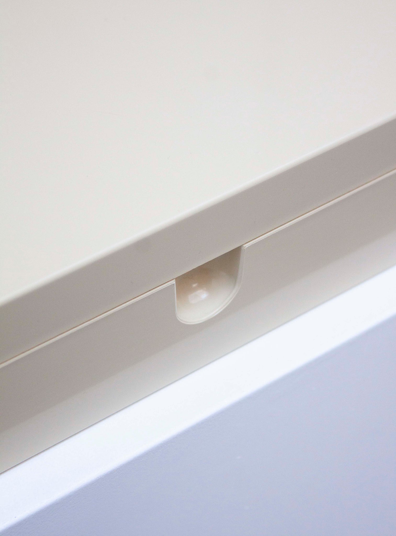 Gedy Vanity Box with Mirror by Makio Hasuike (Beige)