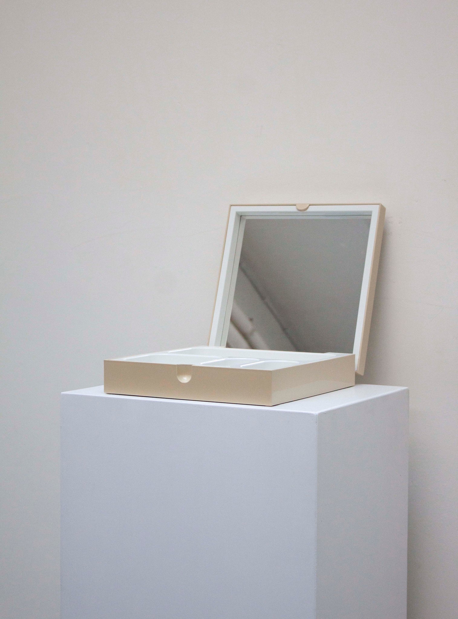 Gedy Vanity Box with Mirror by Makio Hasuike (Beige)