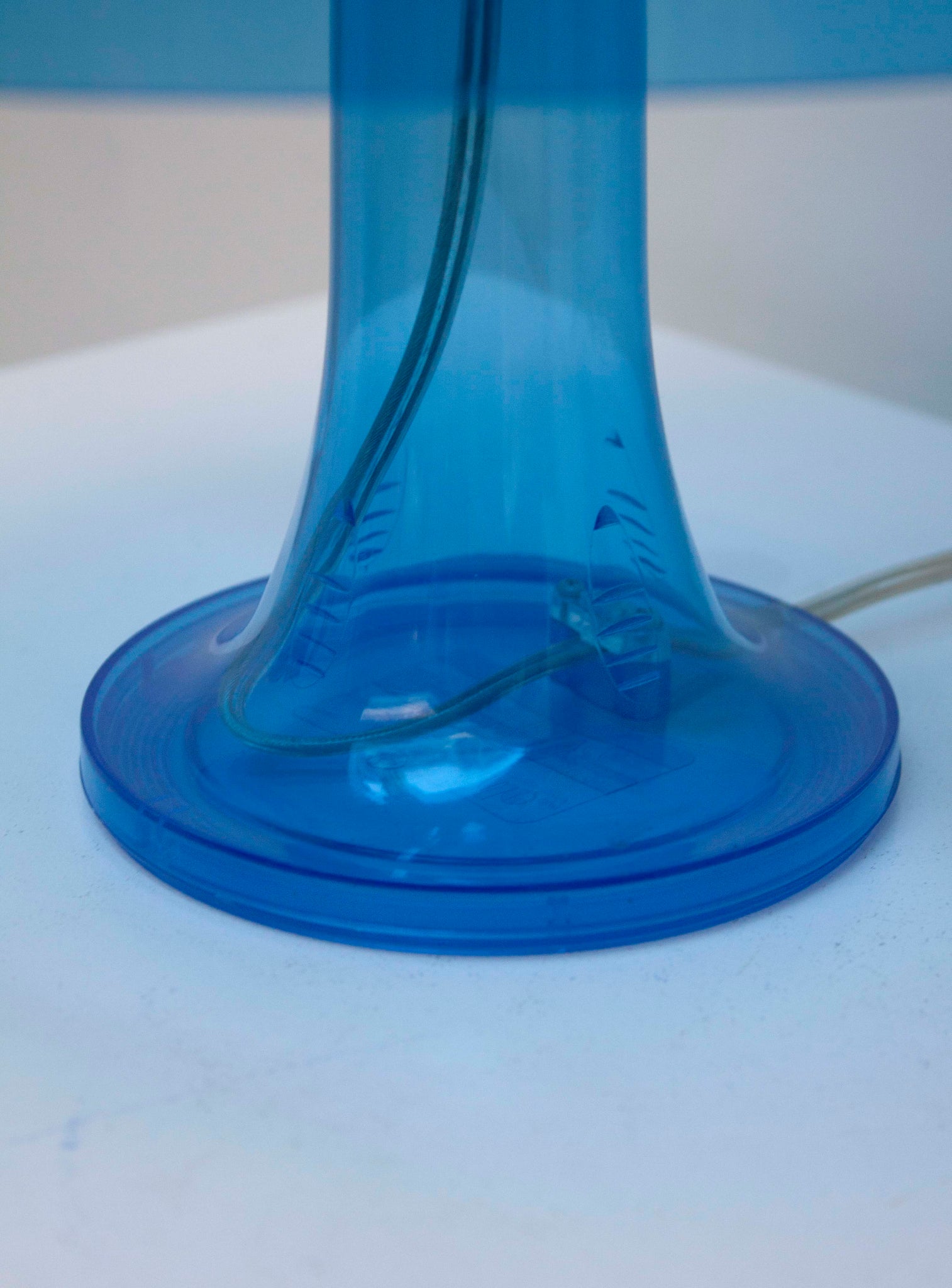 Artemide Nessino Desk Lamp by Giancarlo Mattioli (Translucent Blue)