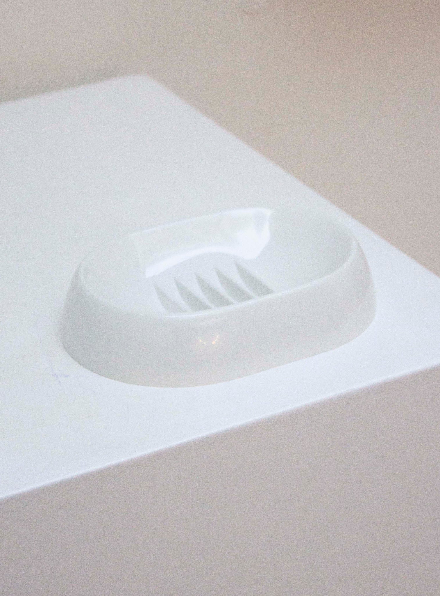 Gedy Soap Dish by Makio Hasuike (White)