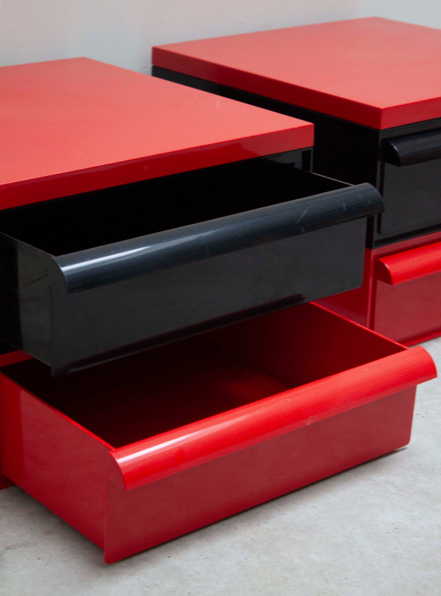 Kartell Chest of Drawers by Simon Fussell (Red/Black)
