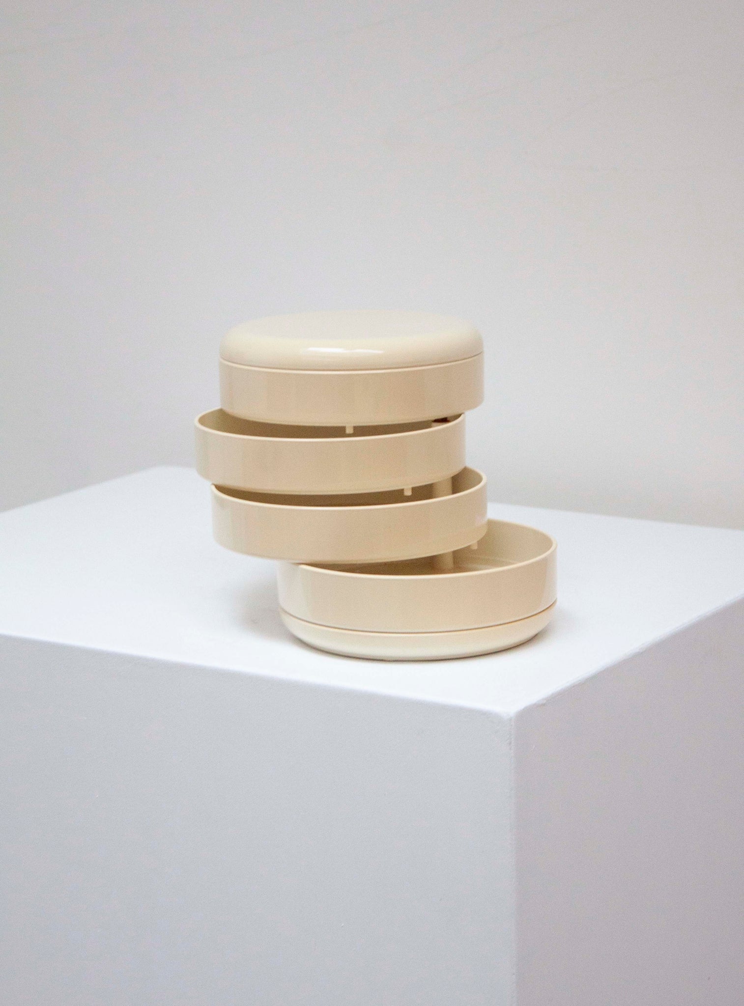 Rexite 900 Multiplor Desk Organizer by Rino Pirovano (Off-White)