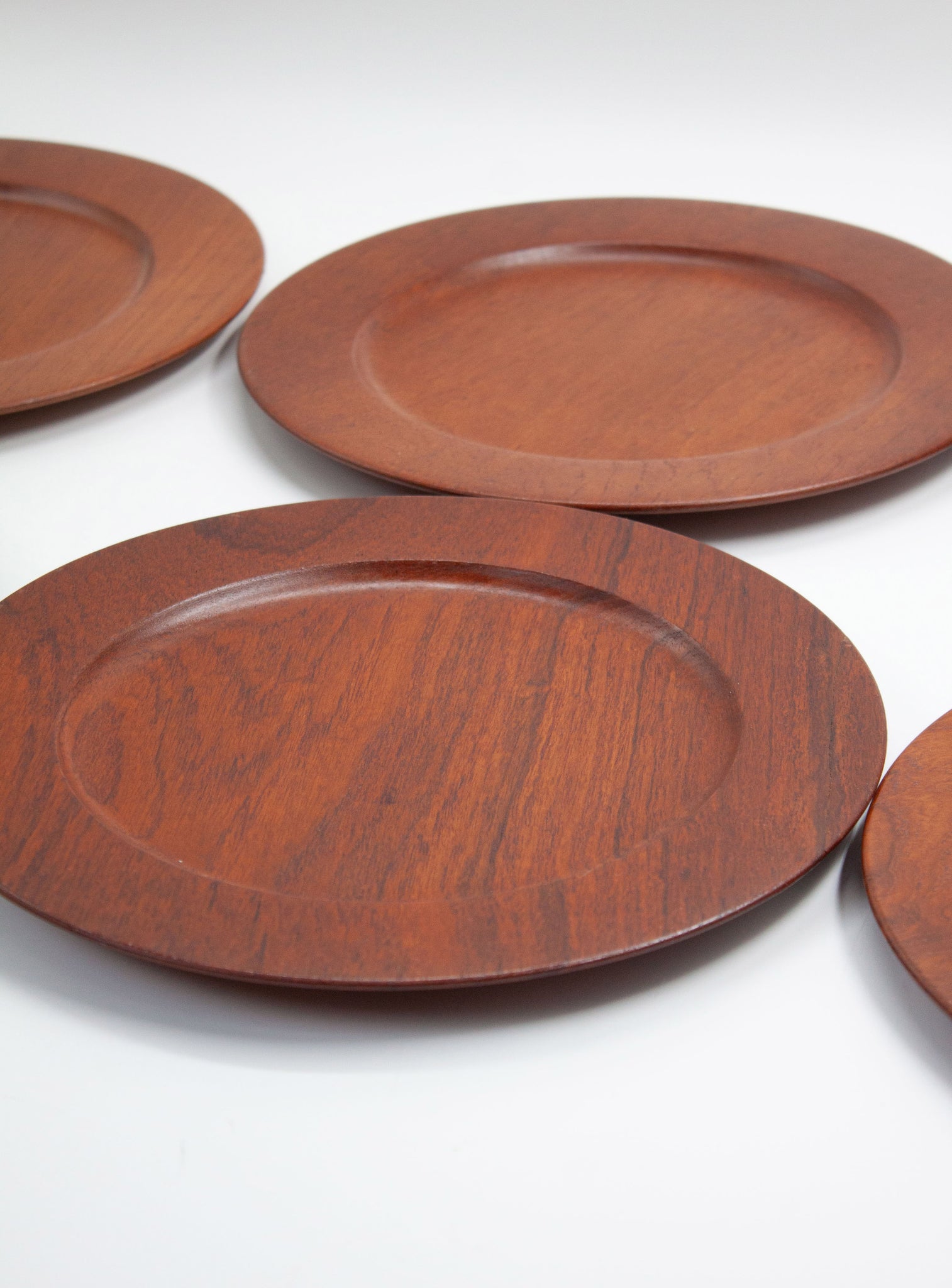 Wiggers Solid Teak Plates (Set of 6)