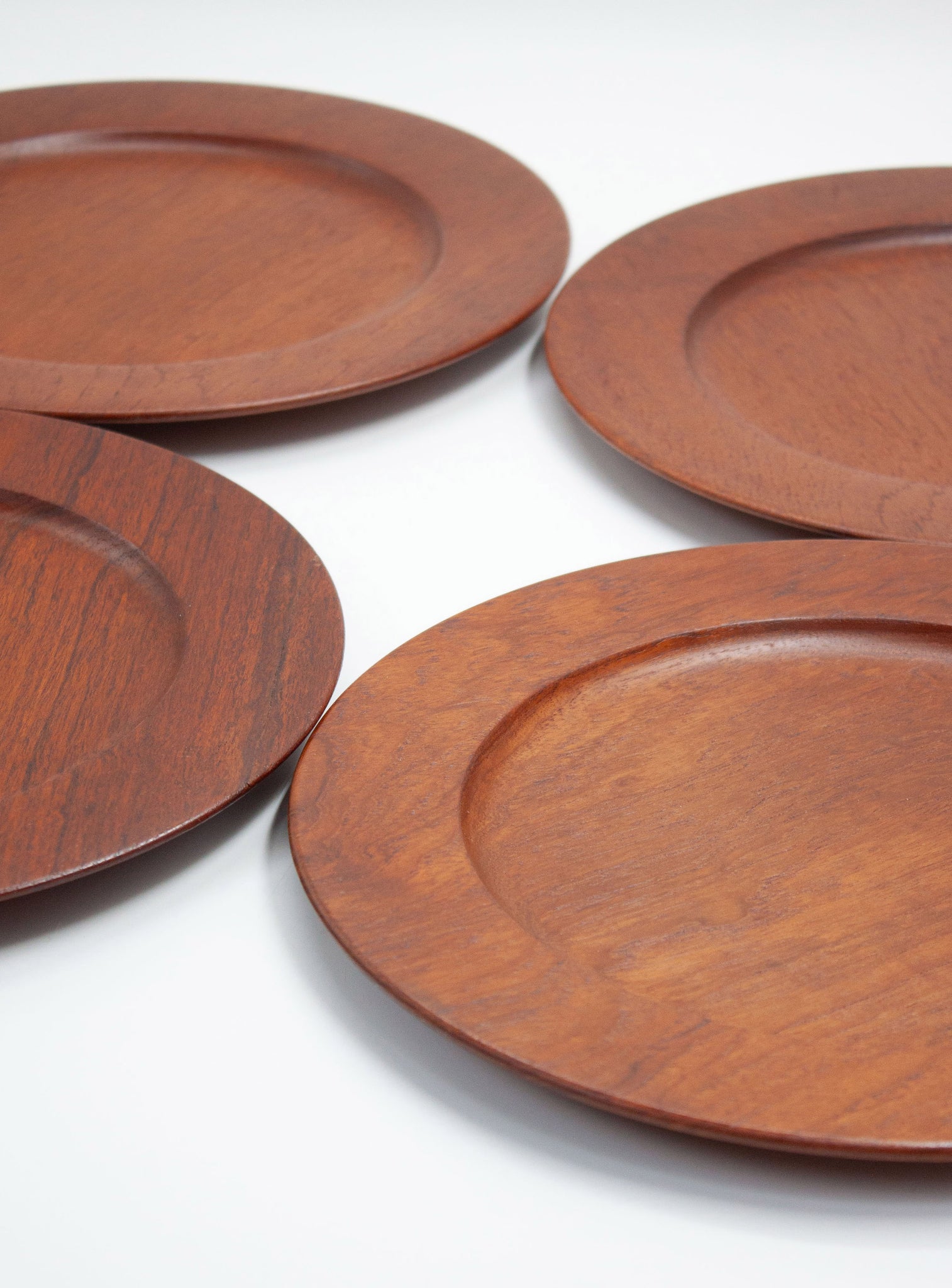 Wiggers Solid Teak Plates (Set of 6)