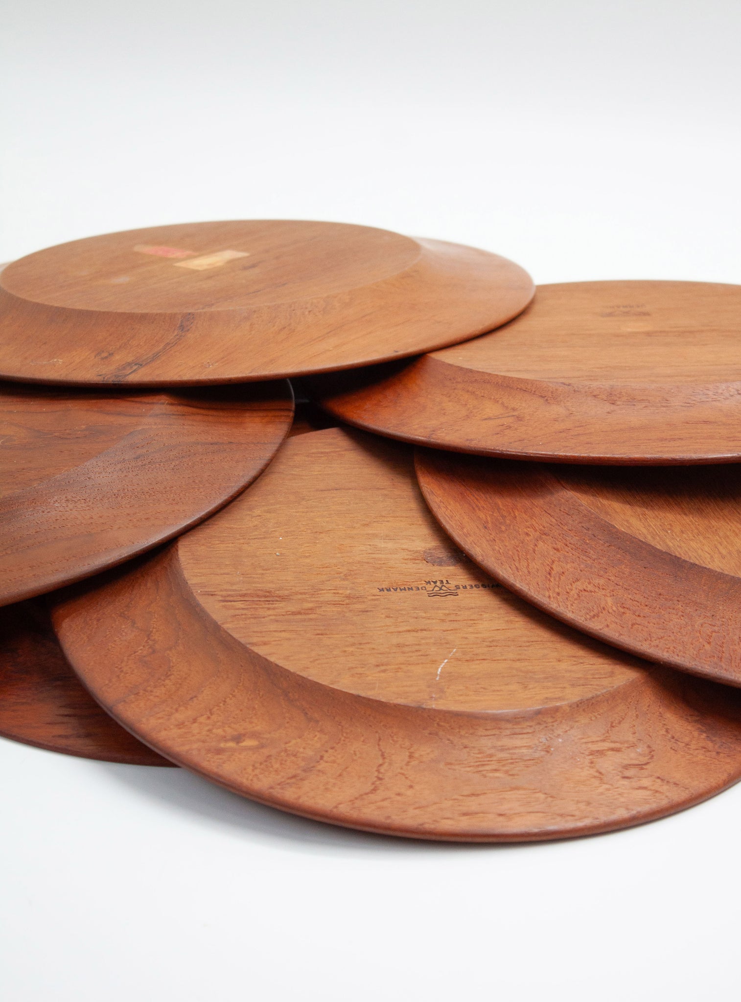 Wiggers Solid Teak Plates (Set of 6)