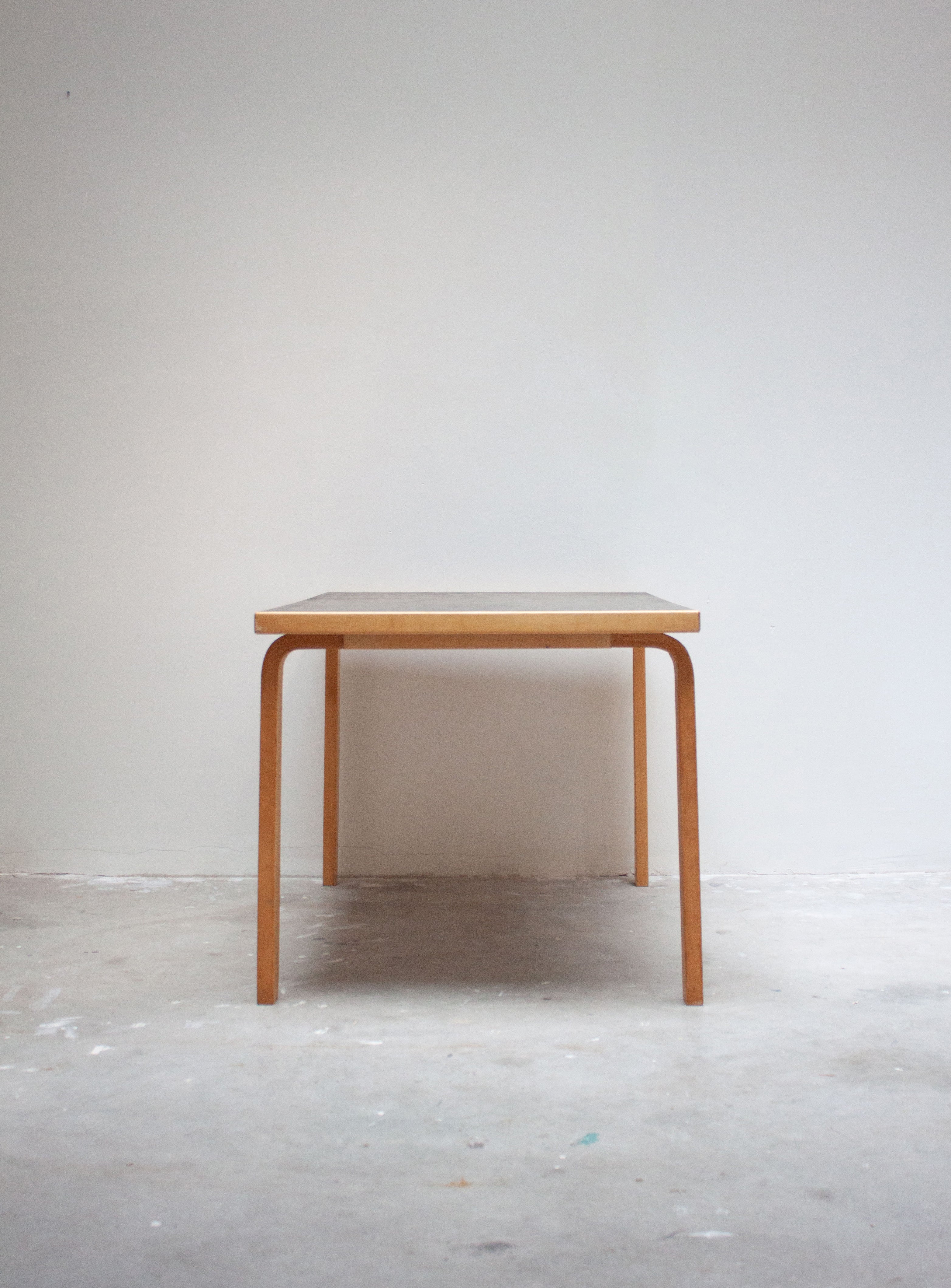 Artek Model 81B Dining Table by Alvar Aalto (Black) – JUKI AMSTERDAM