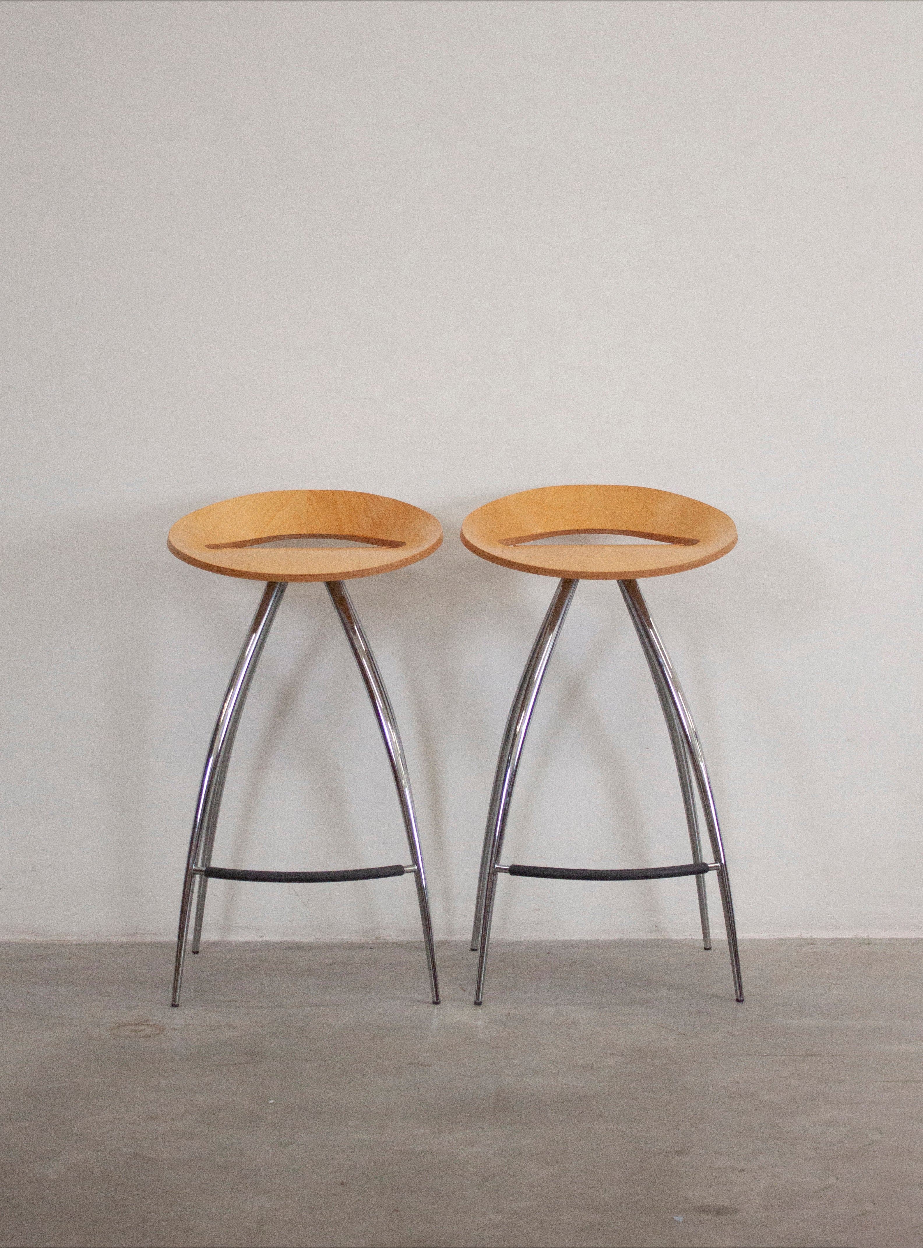 Magis Lyra Bar Stools by Design Group Italia – JUKI AMSTERDAM