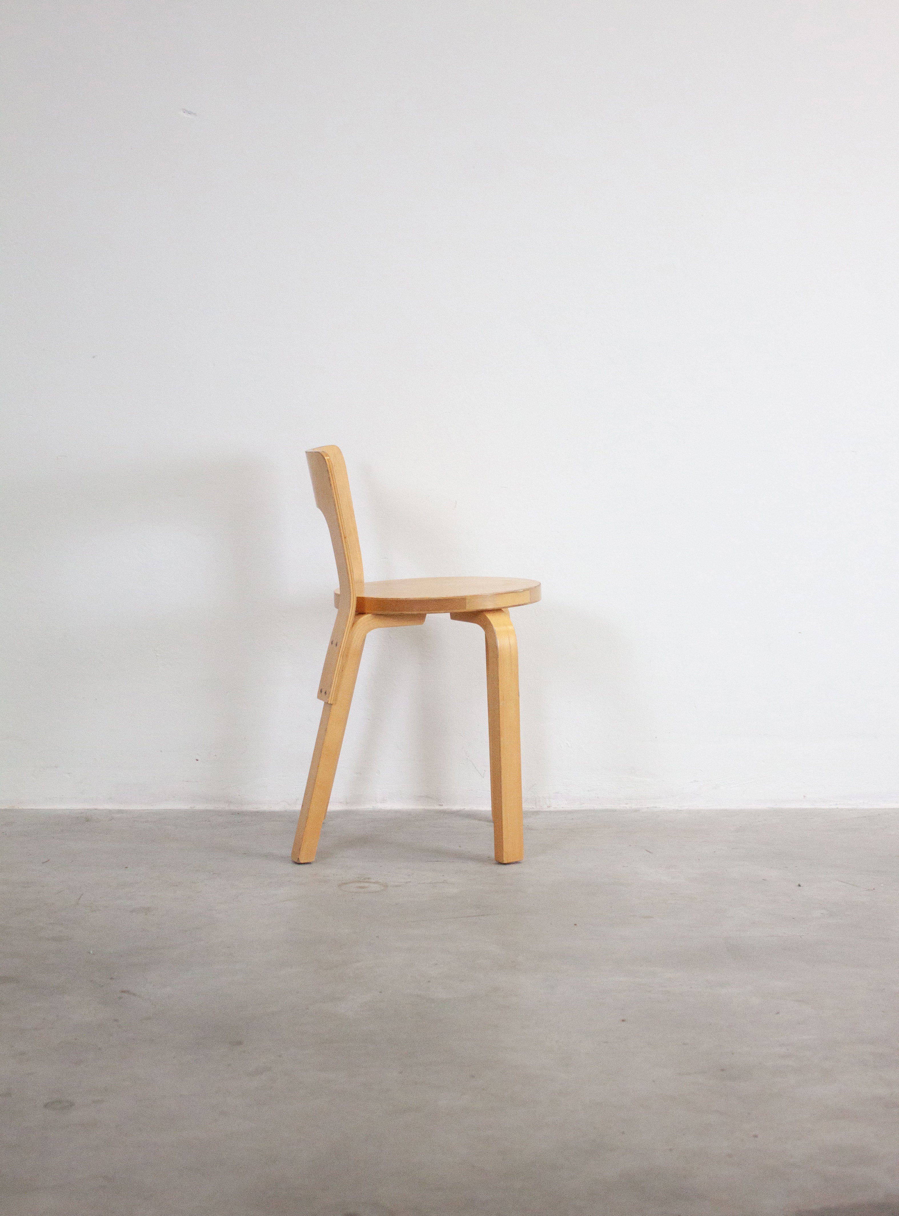 Artek Model 65 Chair by Alvar Aalto (Birch) – JUKI AMSTERDAM