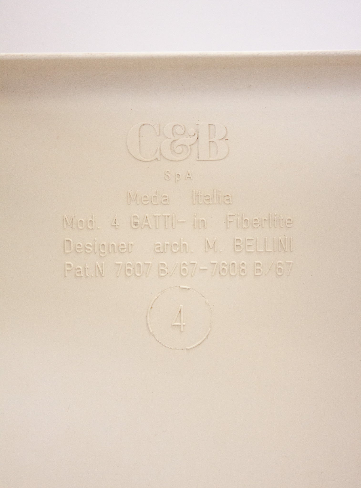 C&B Italia Gatti Nesting Tables by Mario Bellini (White)
