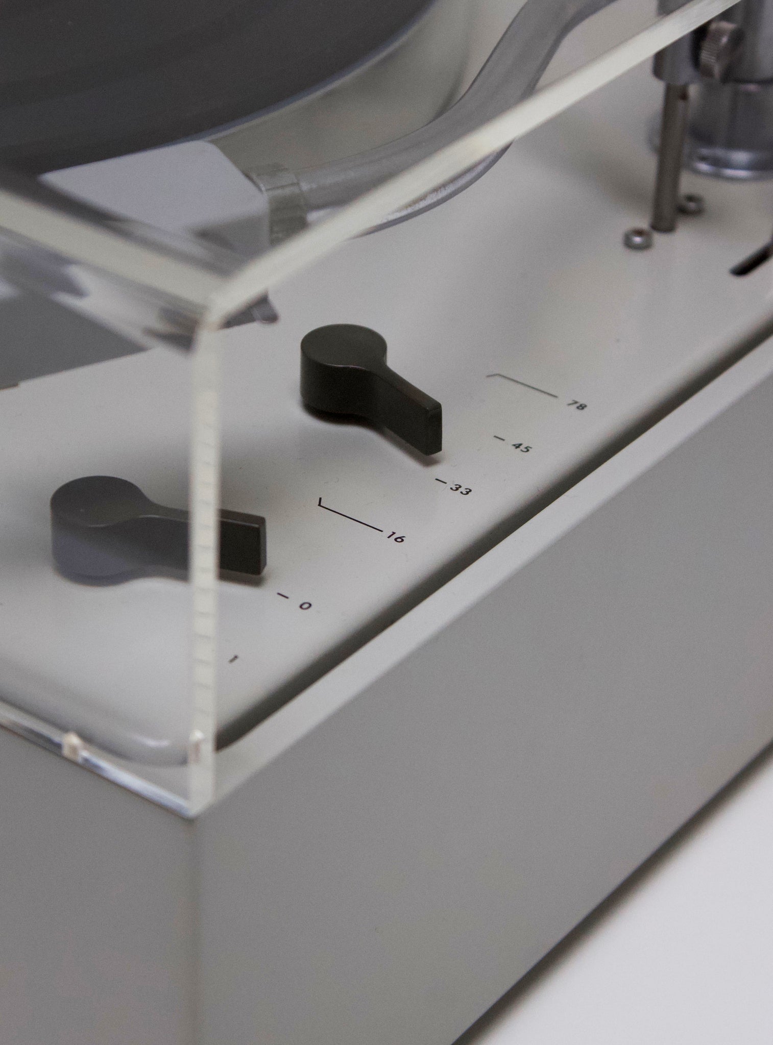 Braun Hi-Fi Wandanlage Stereo Wall Unit by Dieter Rams