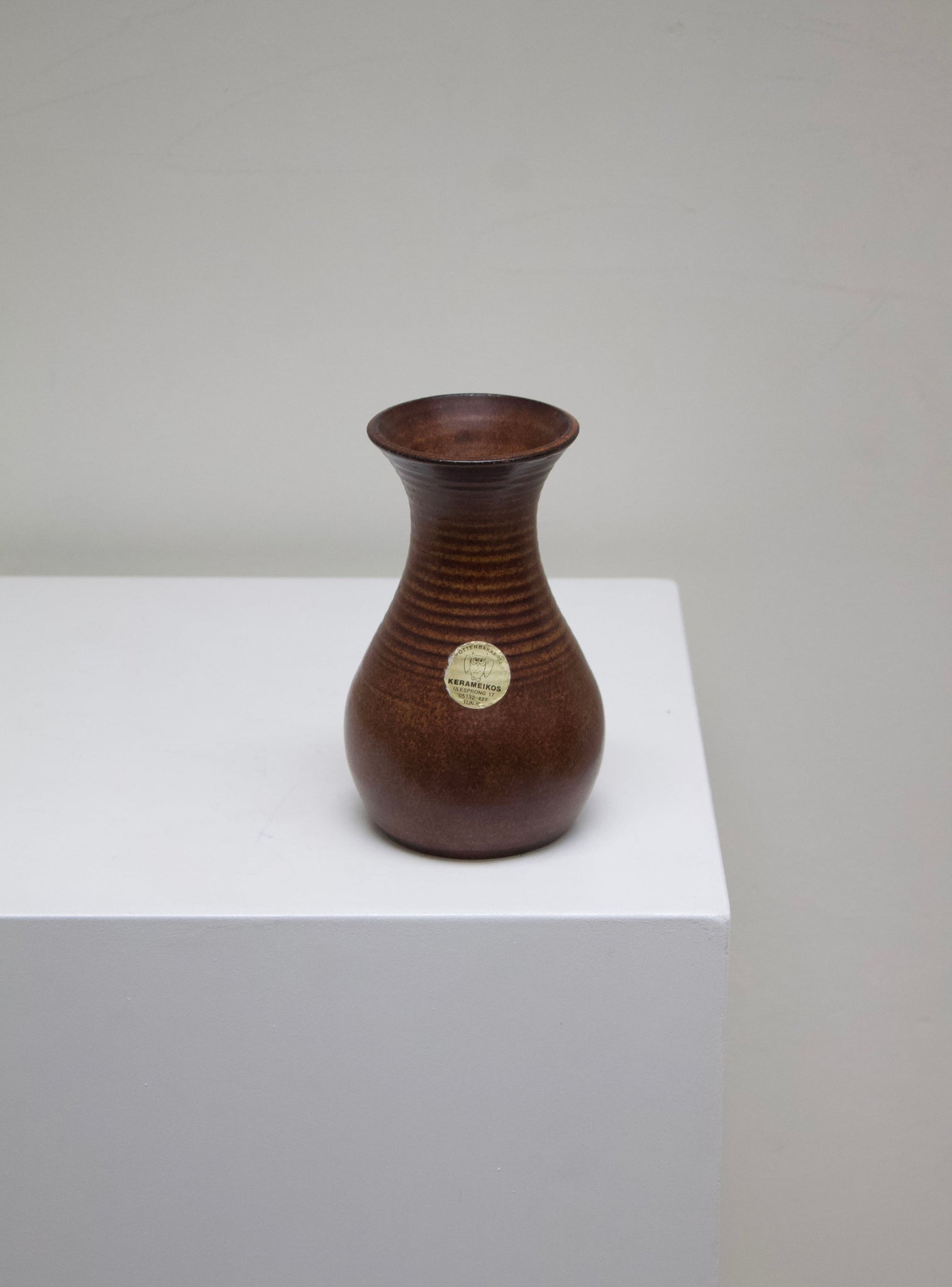 Pottenbakkerij Kerameikos Ceramic Vase (Brown)