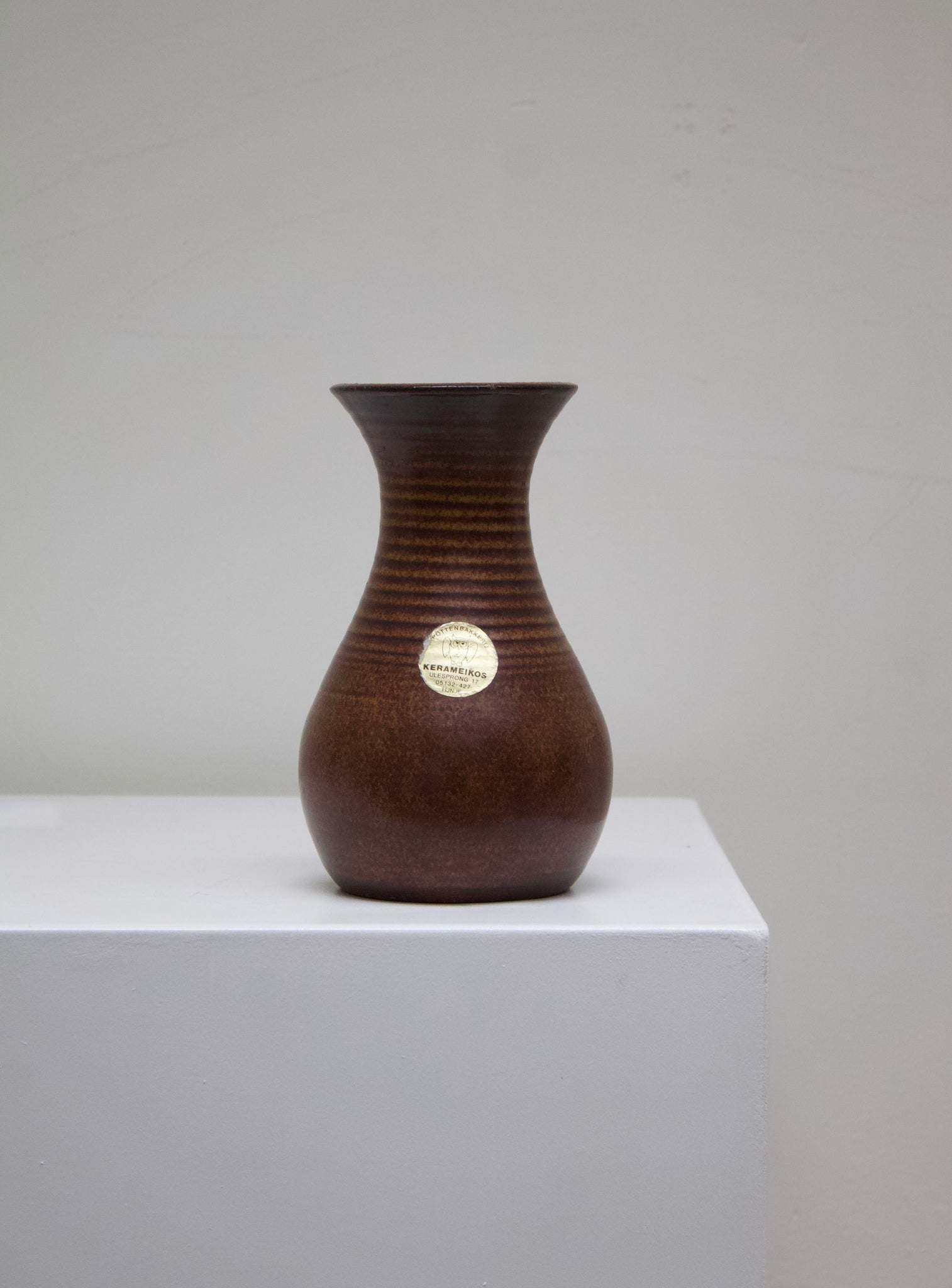Pottenbakkerij Kerameikos Ceramic Vase (Brown)
