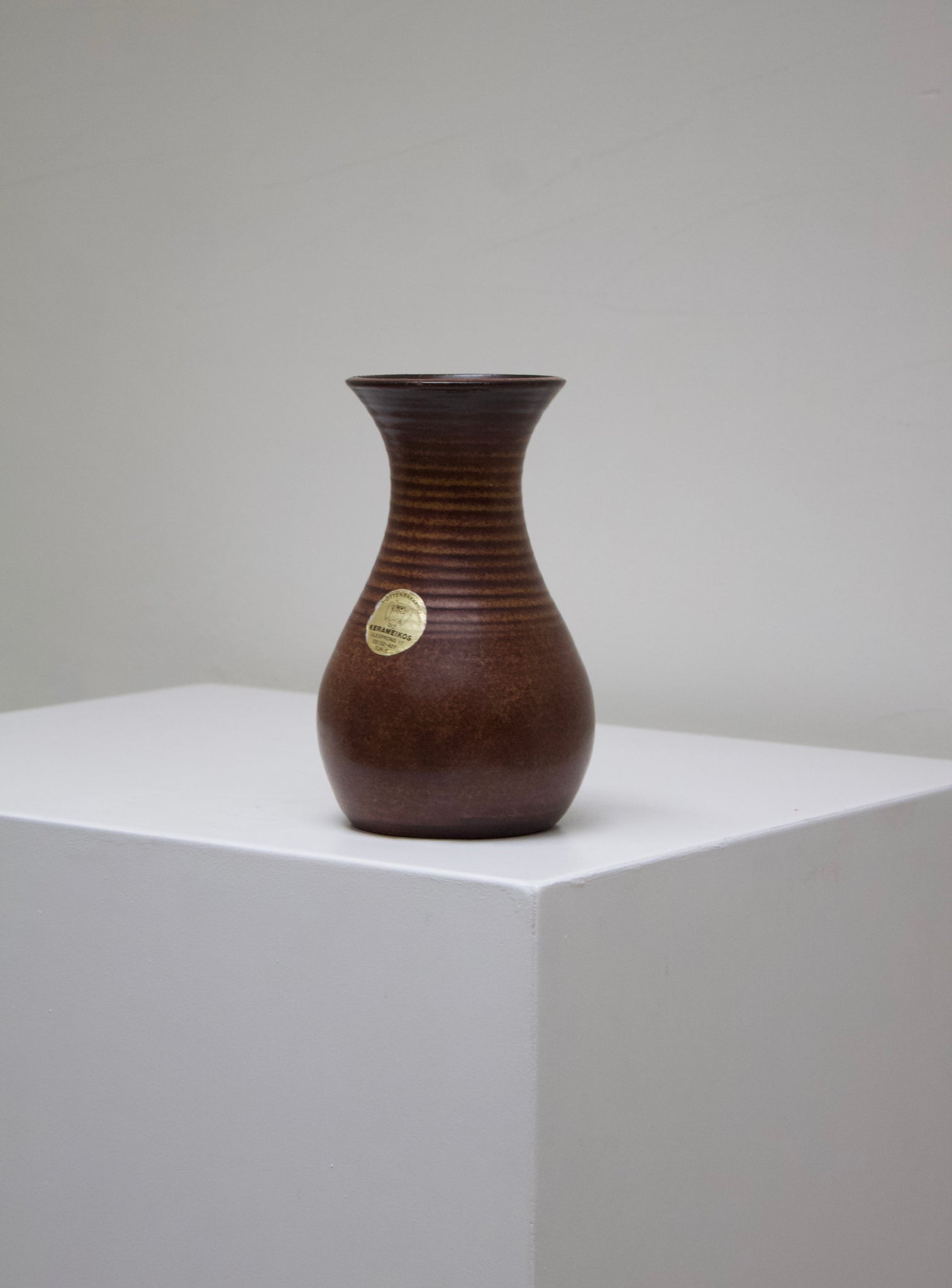 Pottenbakkerij Kerameikos Ceramic Vase (Brown)