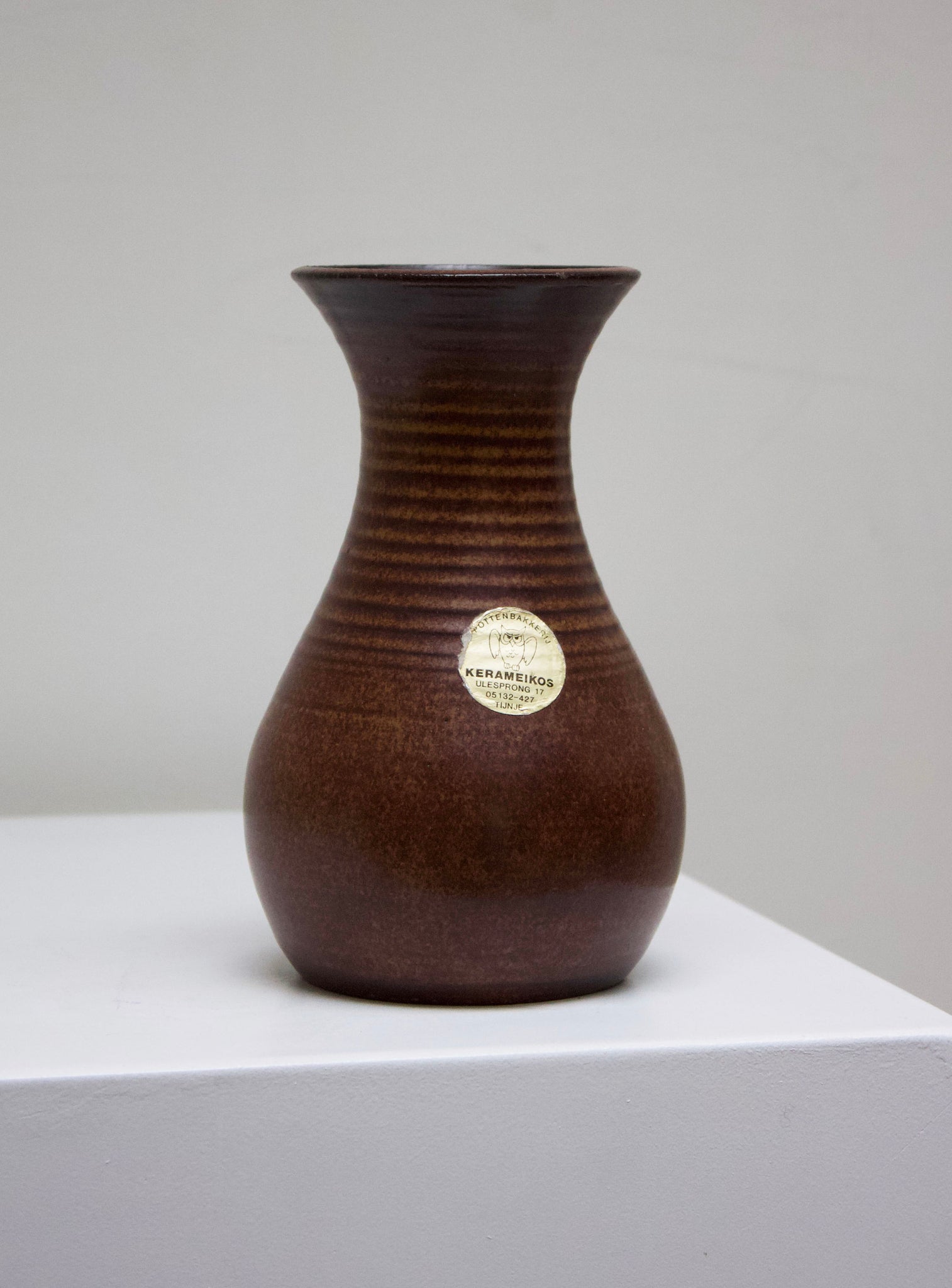 Pottenbakkerij Kerameikos Ceramic Vase (Brown)