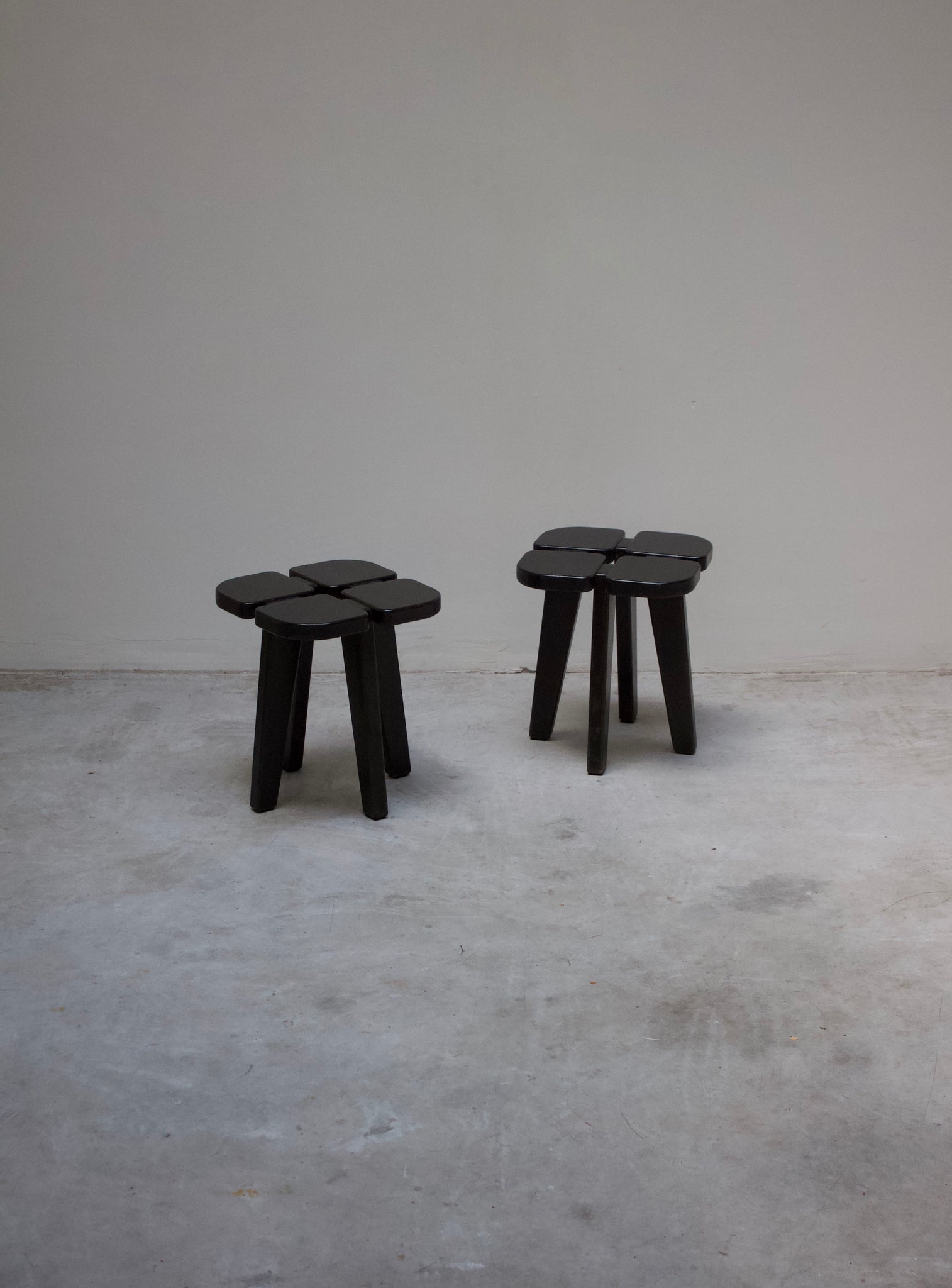 Keravan Puusepäntehdas Apila Stool by Rauni Peippo (Dark Green)