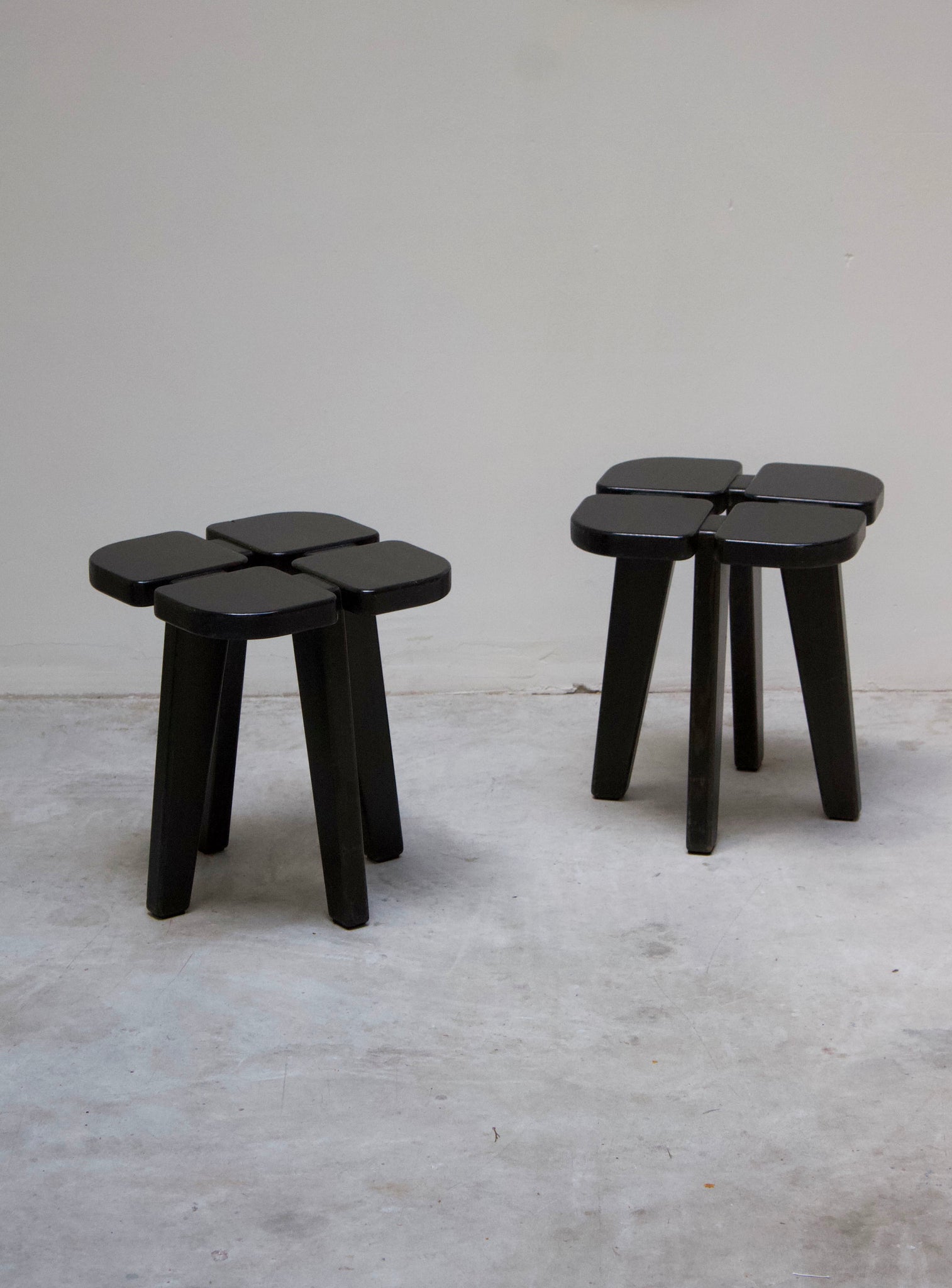Keravan Puusepäntehdas Apila Stool by Rauni Peippo (Dark Green)