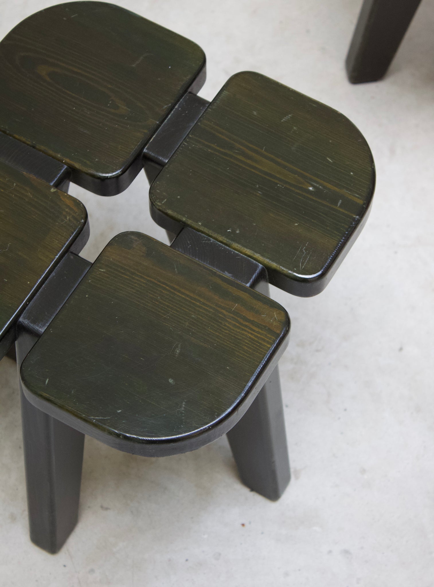Keravan Puusepäntehdas Apila Stool by Rauni Peippo (Dark Green)
