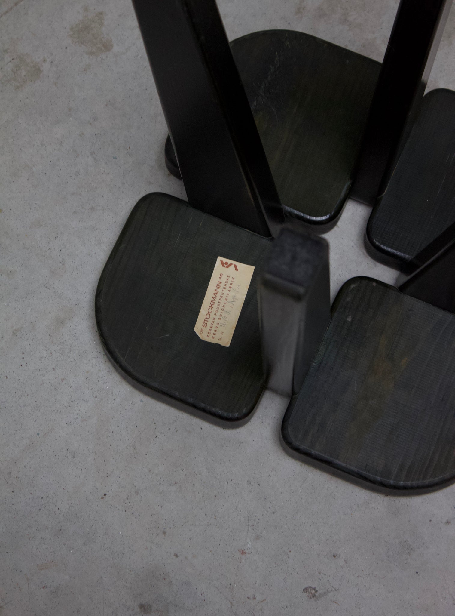 Keravan Puusepäntehdas Apila Stool by Rauni Peippo (Dark Green)