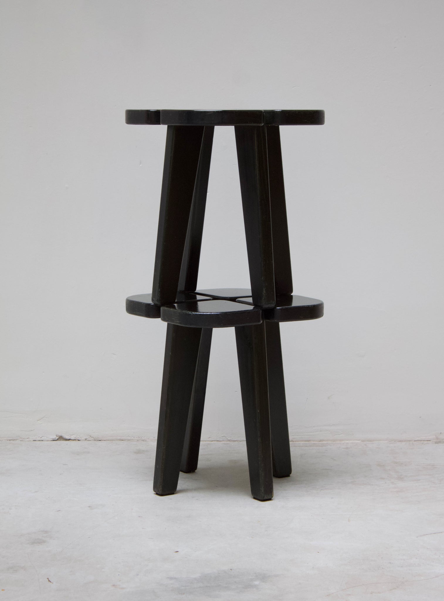 Keravan Puusepäntehdas Apila Stool by Rauni Peippo (Dark Green)