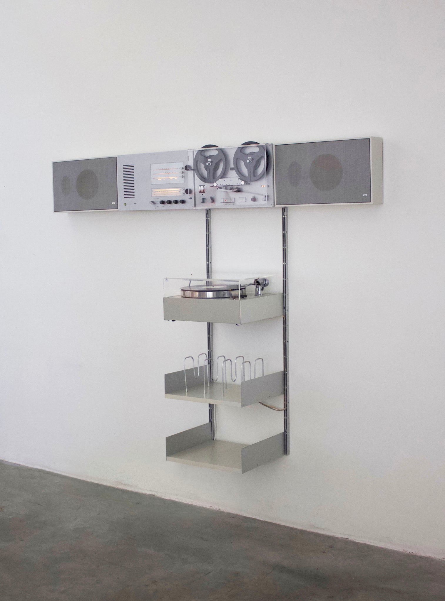 Braun Hi-Fi Wandanlage Stereo Wall Unit by Dieter Rams