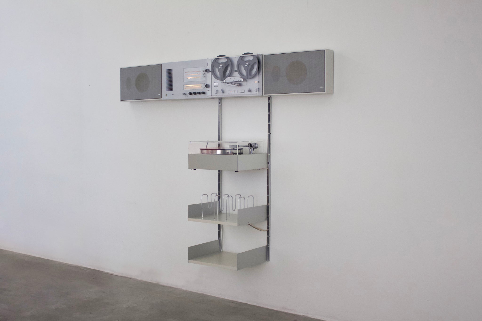 Braun Hi-Fi Wandanlage Stereo Wall Unit by Dieter Rams