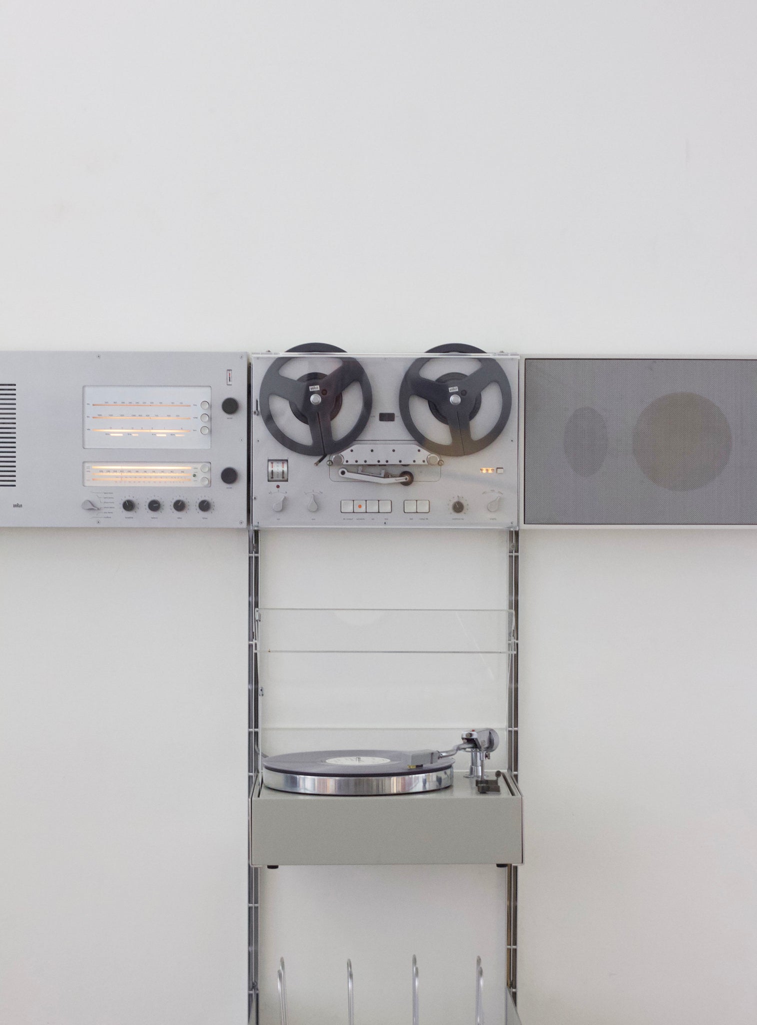 Braun Hi-Fi Wandanlage Stereo Wall Unit by Dieter Rams