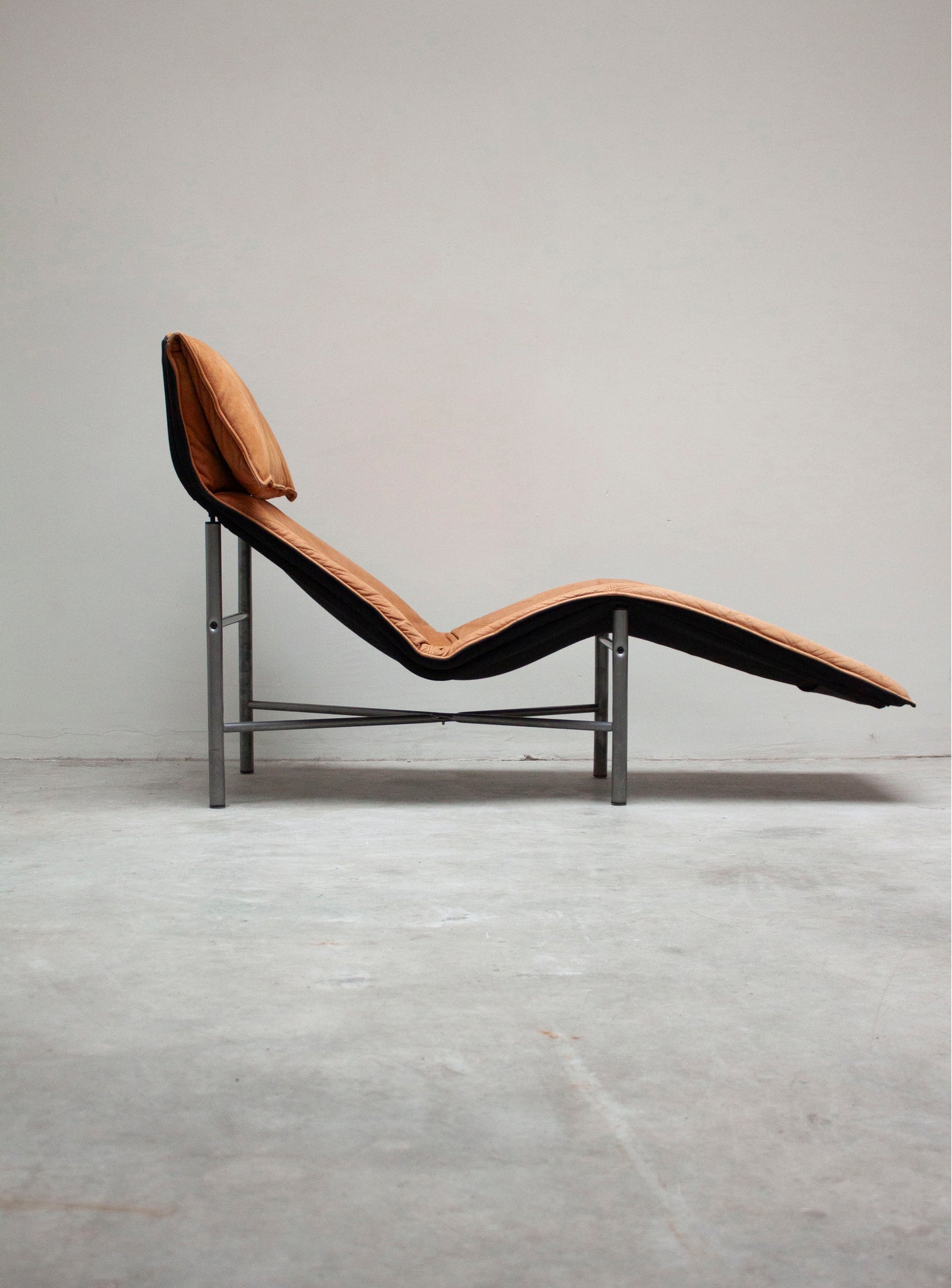 Ikea Skye Chaise Longue by Tord Björklund (Cognac)