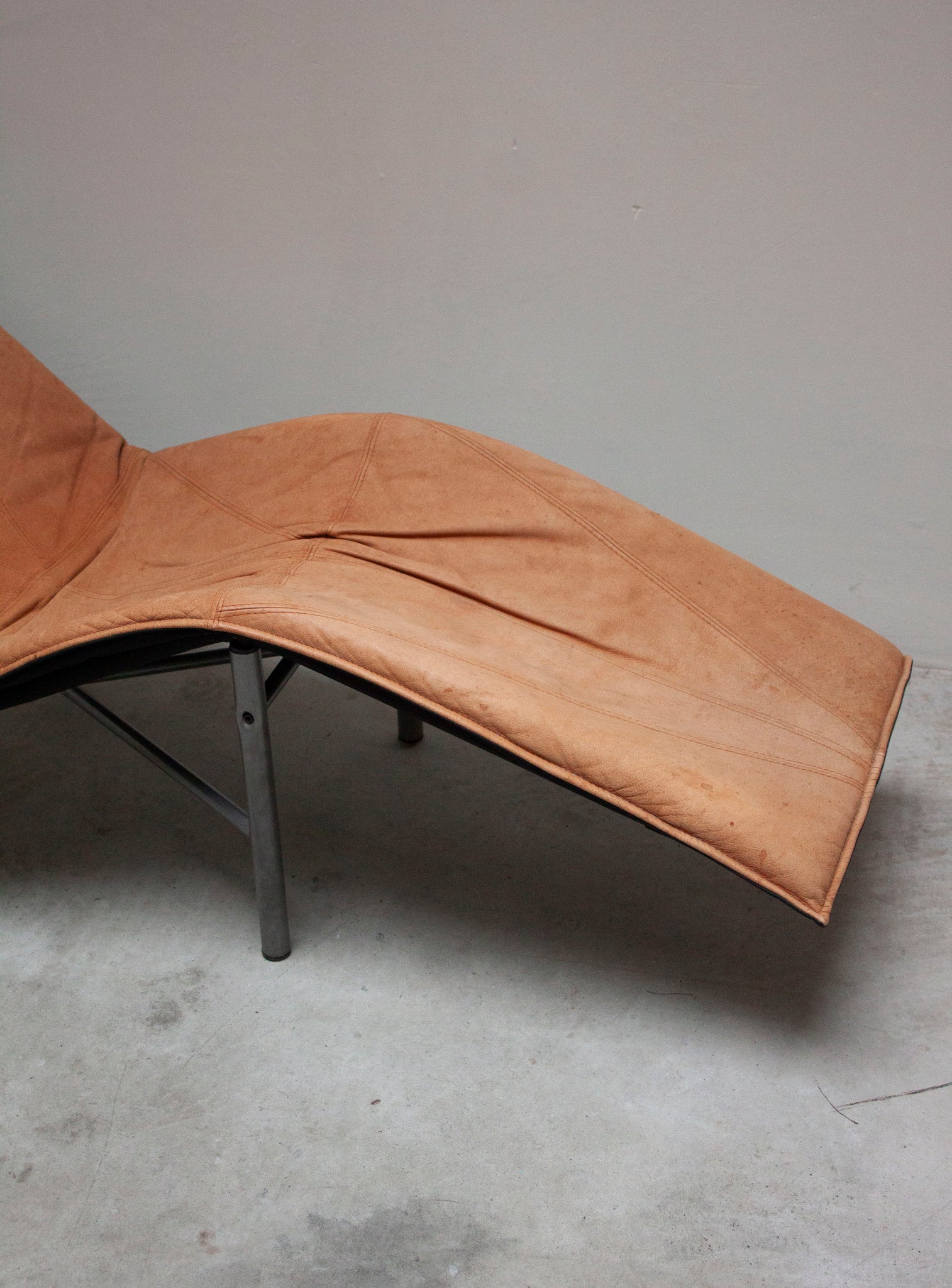 Ikea Skye Chaise Longue by Tord Björklund (Cognac)