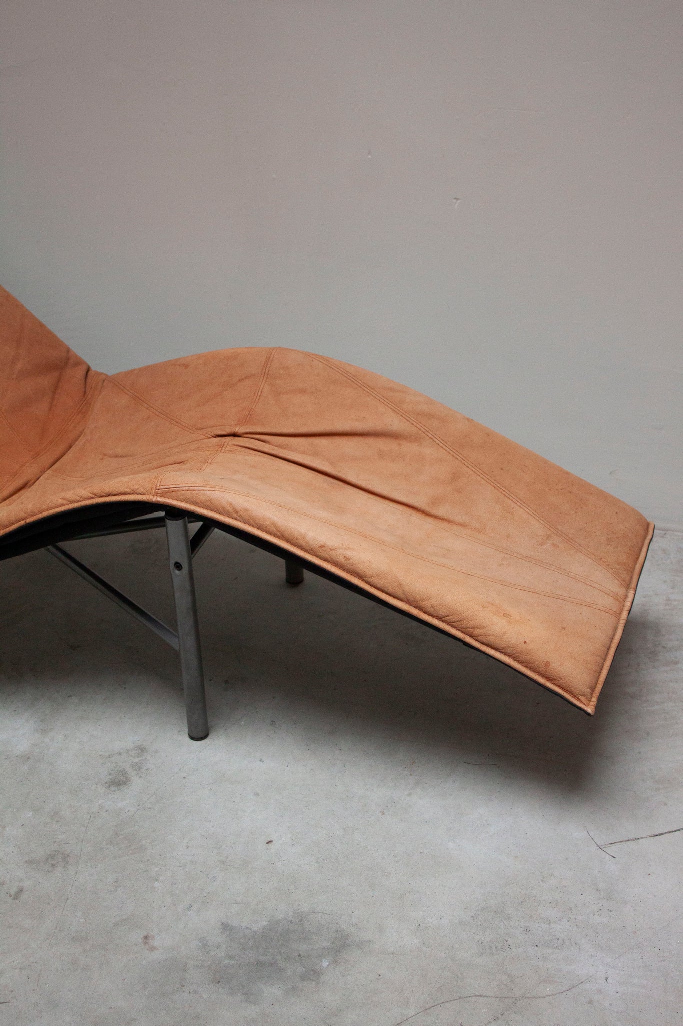 Ikea Skye Chaise Longue by Tord Björklund (Cognac)