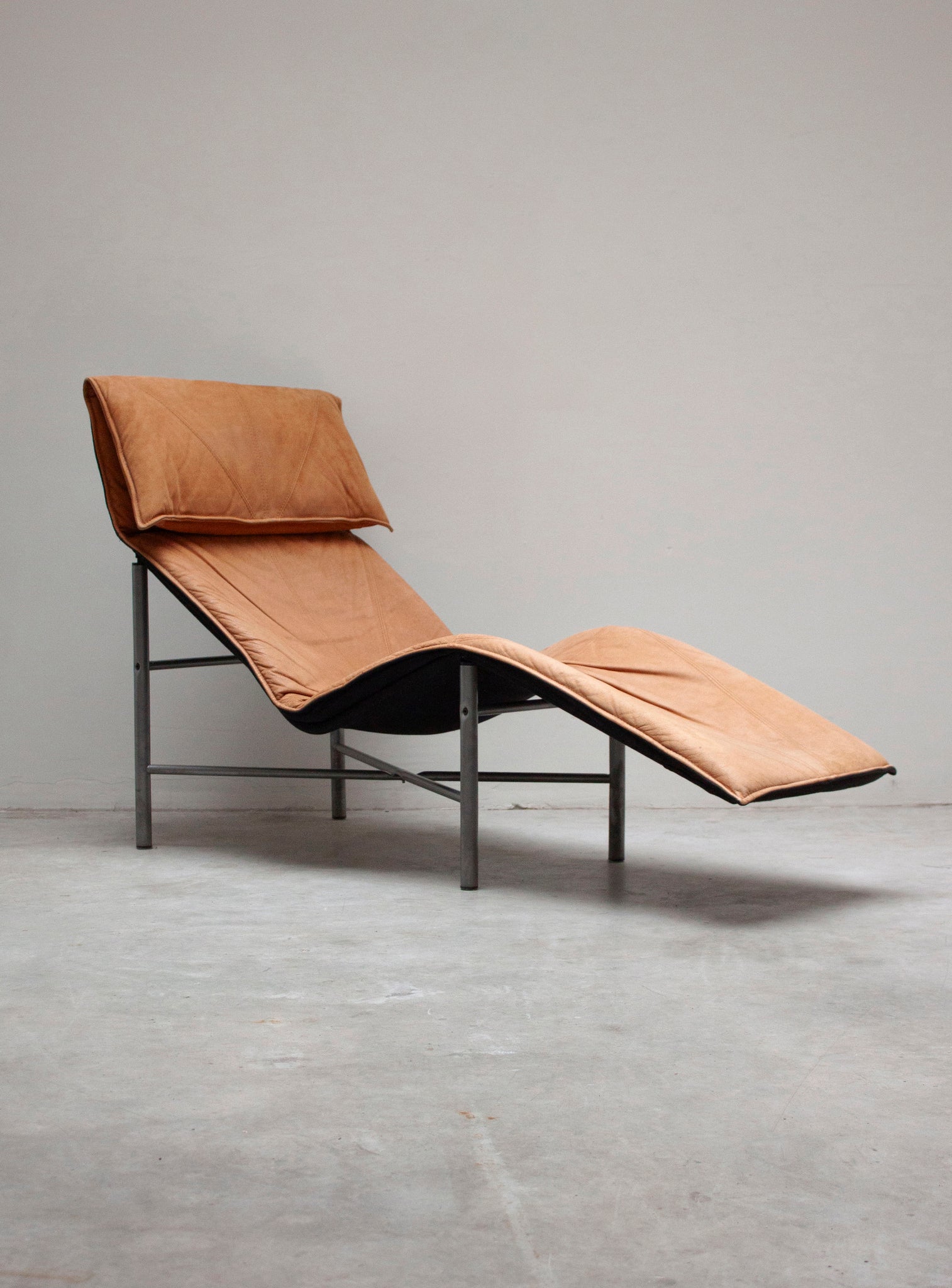 Ikea Skye Chaise Longue by Tord Björklund (Cognac)