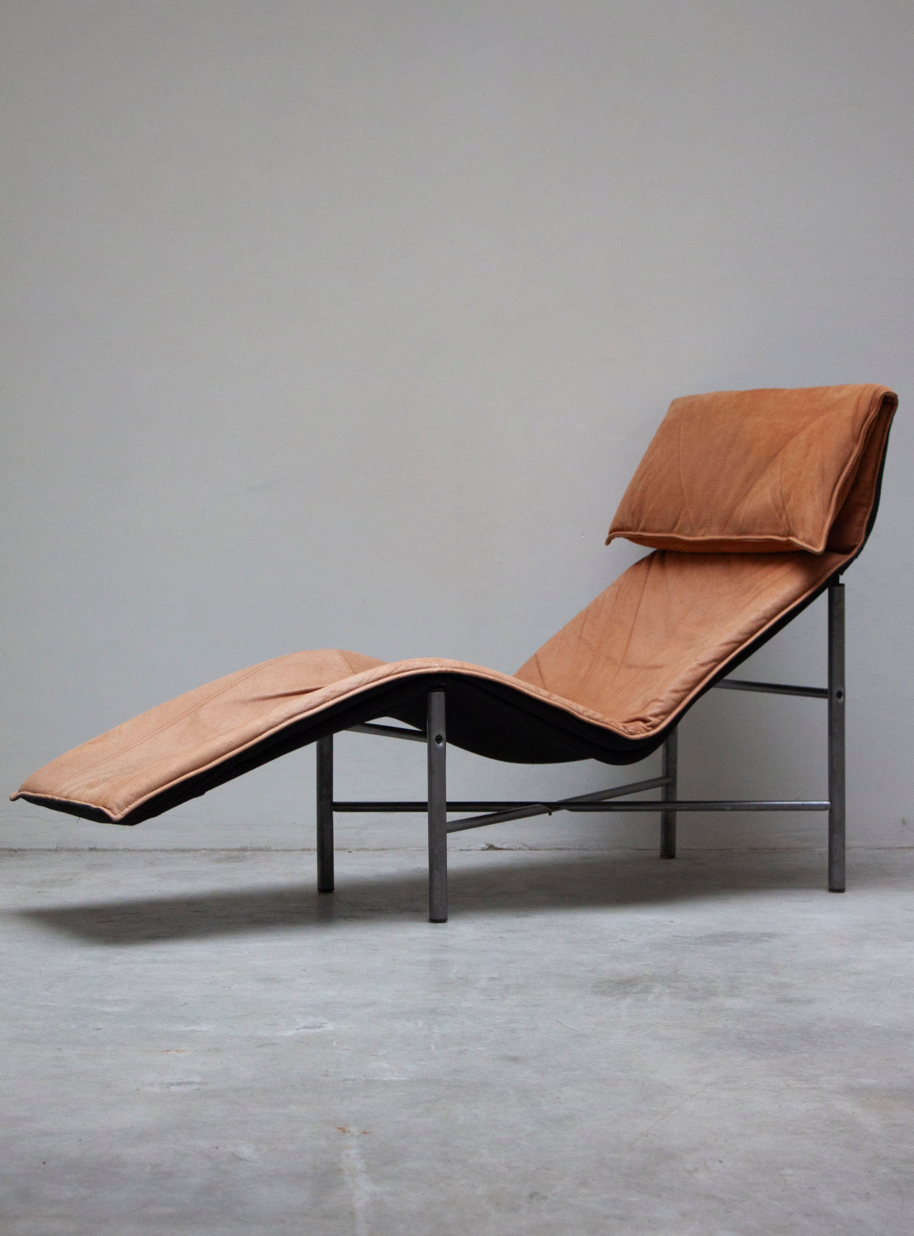 Ikea Skye Chaise Longue by Tord Björklund (Cognac) – JUKI AMSTERDAM