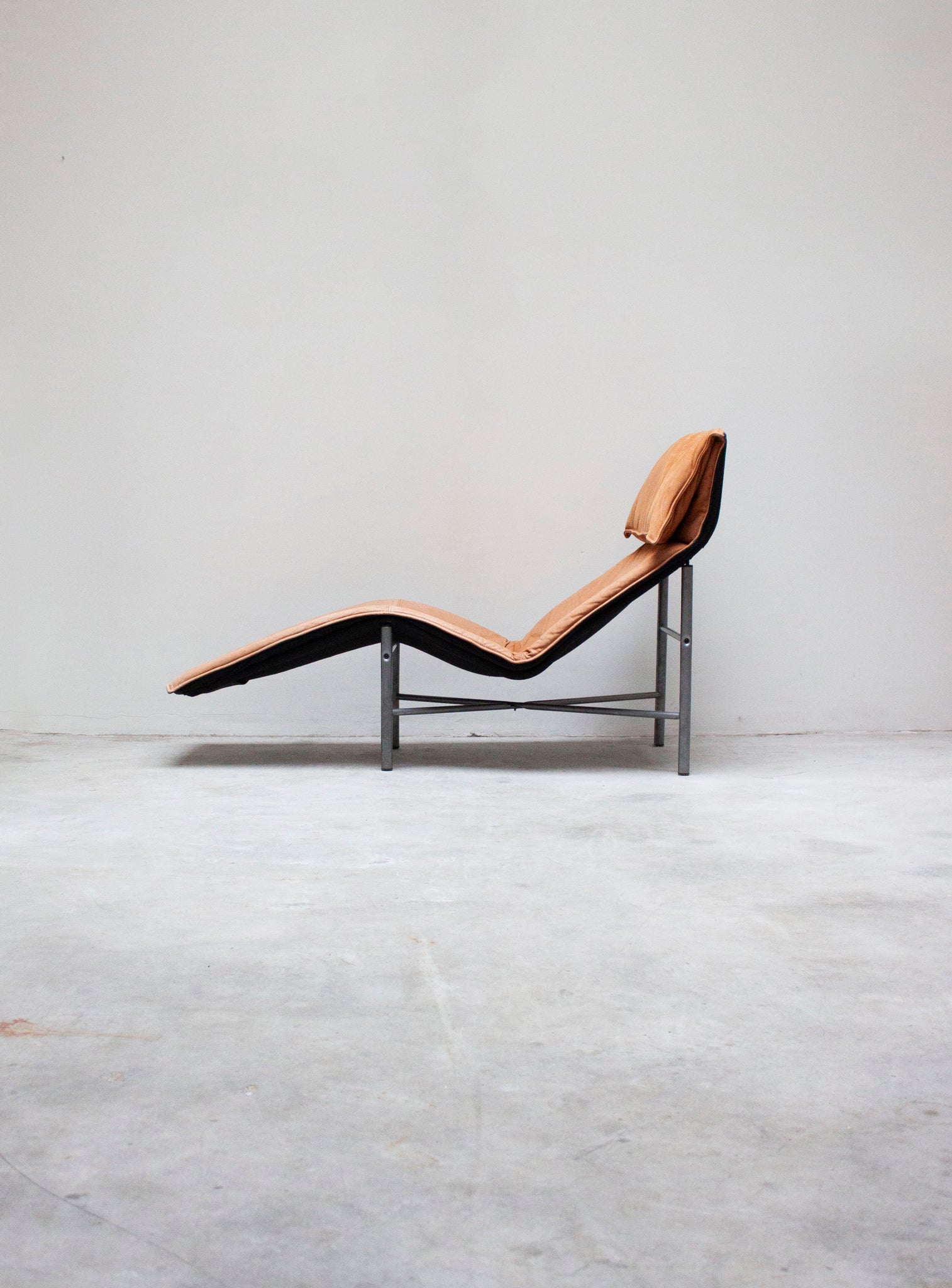 Ikea Skye Chaise Longue by Tord Björklund (Cognac)