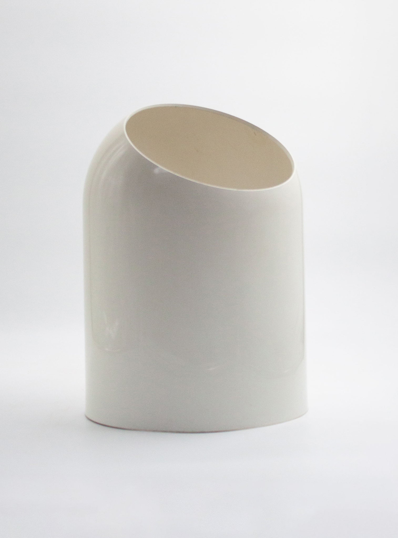 Gedy Trash Bin by Makio Huisake (White)