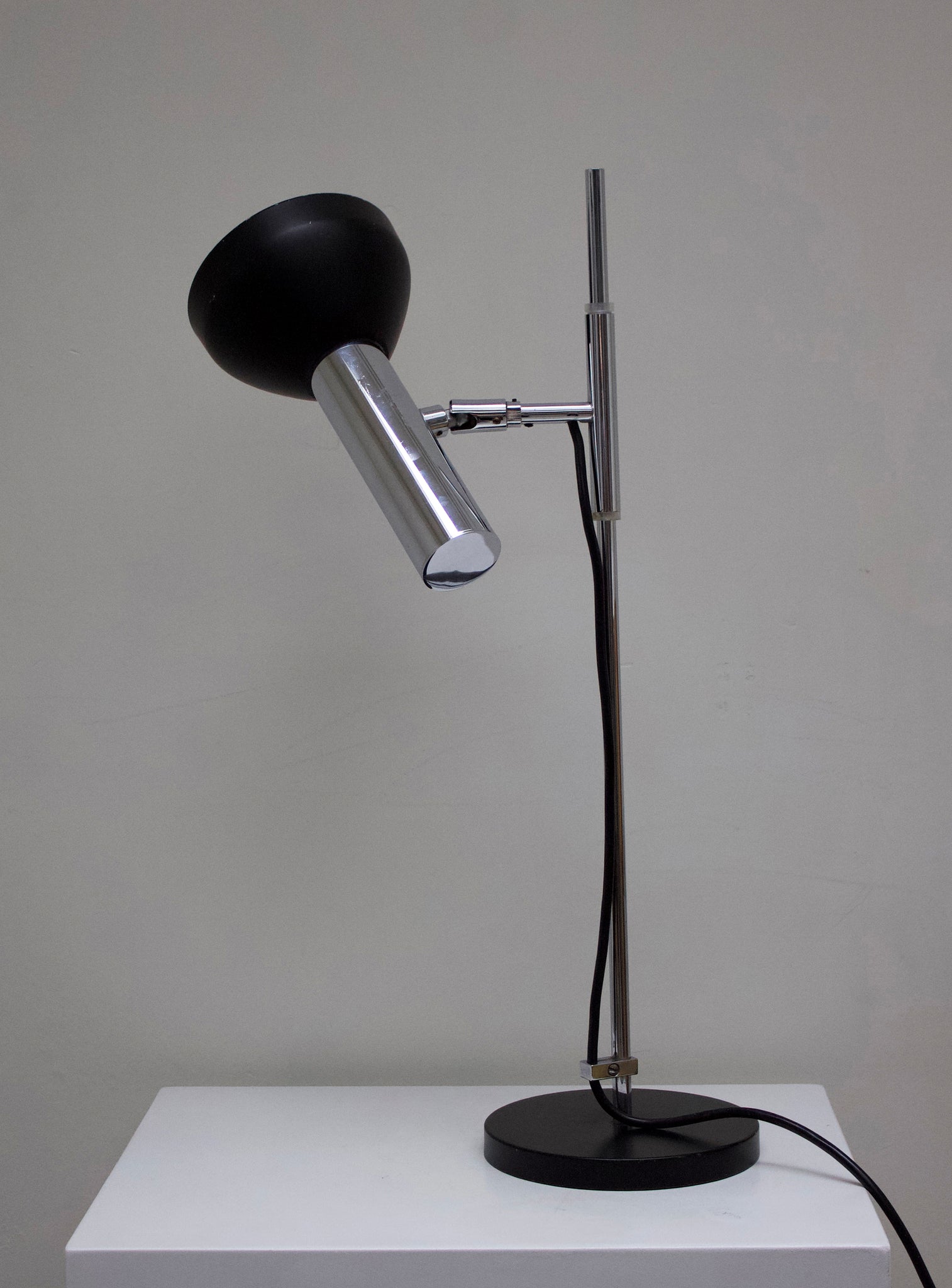 Vintage Chrome Desk Lamp (Black)