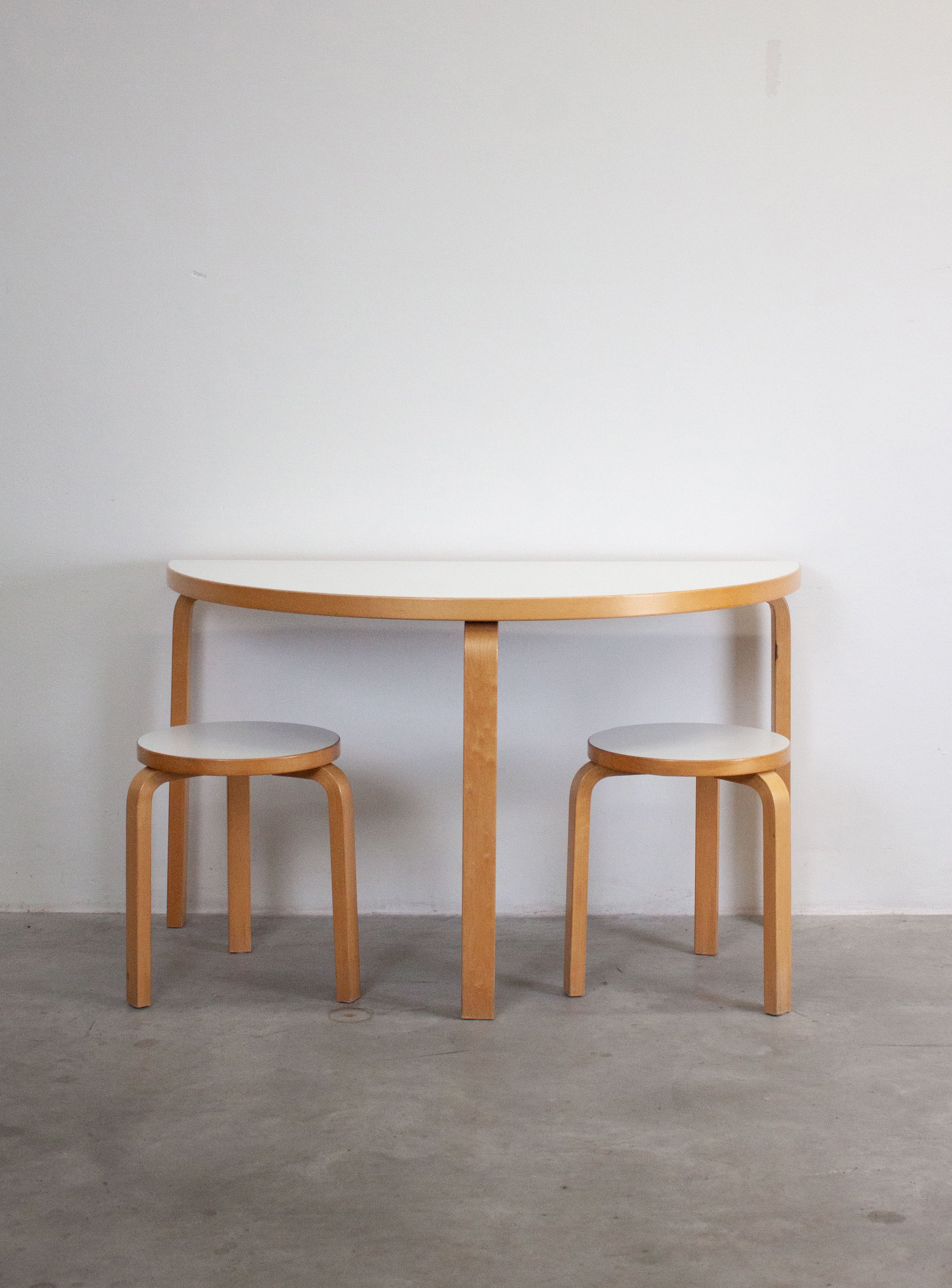 Artek Model 95 Half Round Dining Table by Alvar Aalto (White