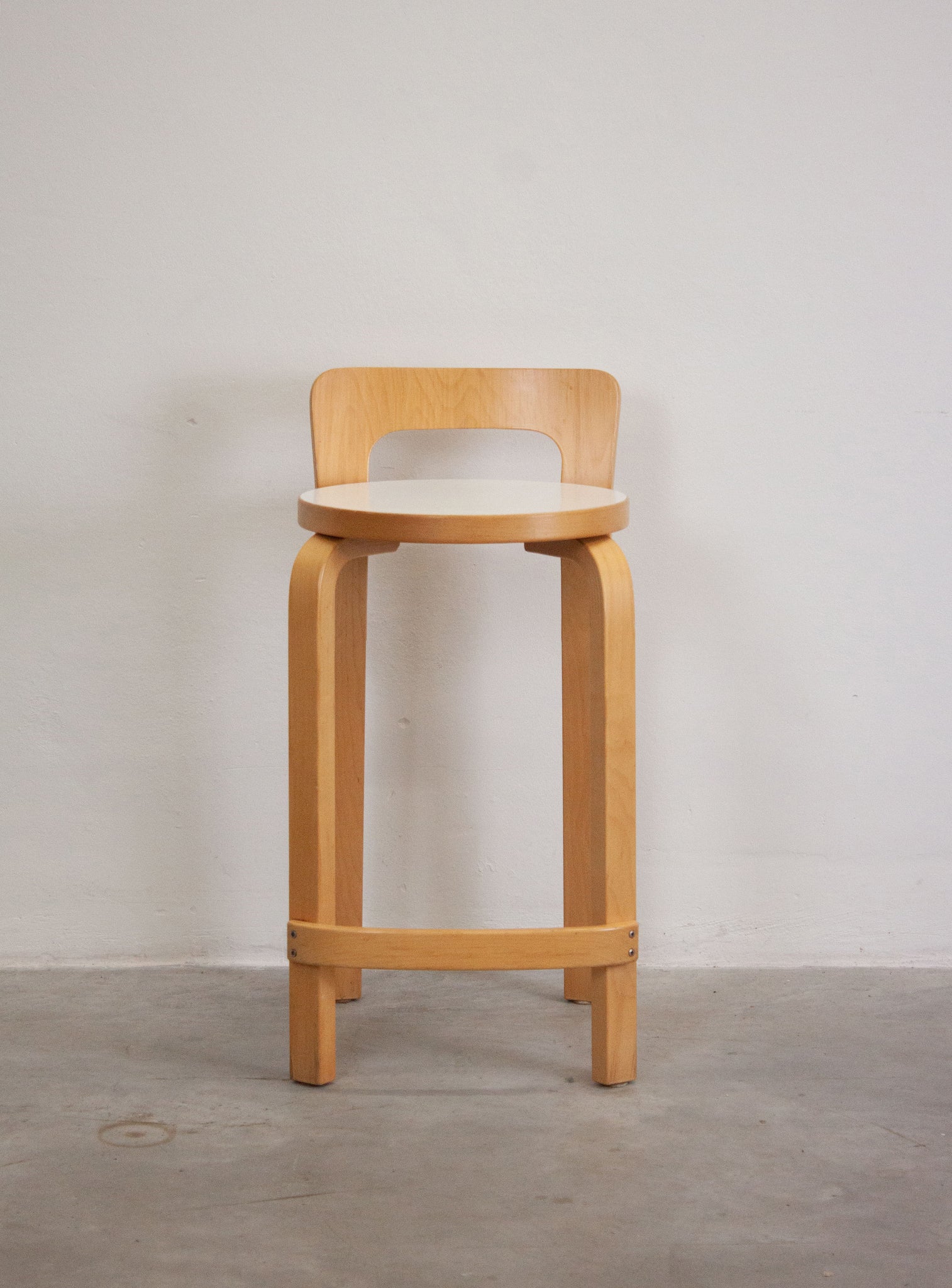 Artek Model K65 Bar Stool by Alvar Aalto (White)