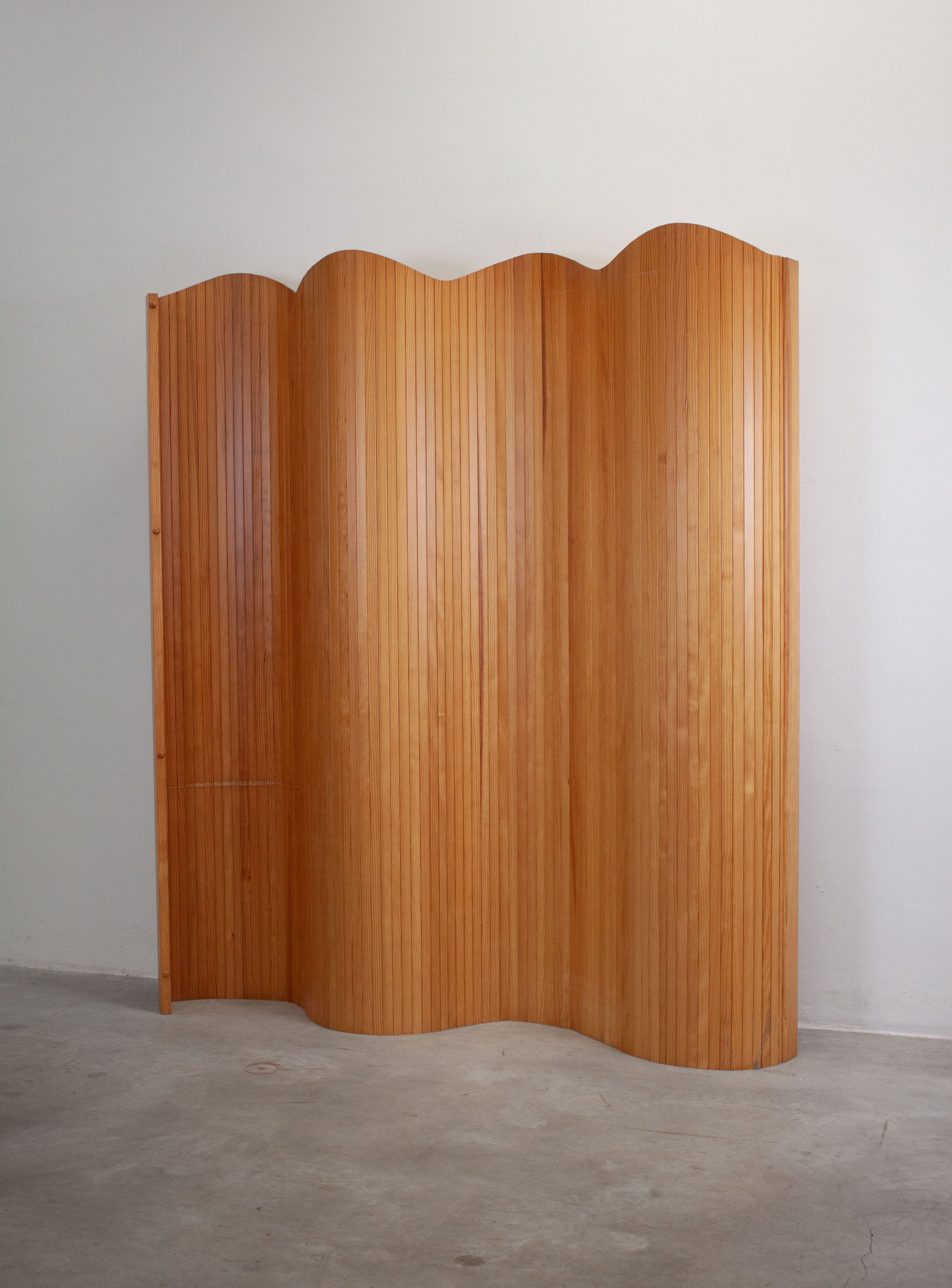 Tambour Screen Room Divider by Jomain Baumann (Pine) – JUKI AMSTERDAM