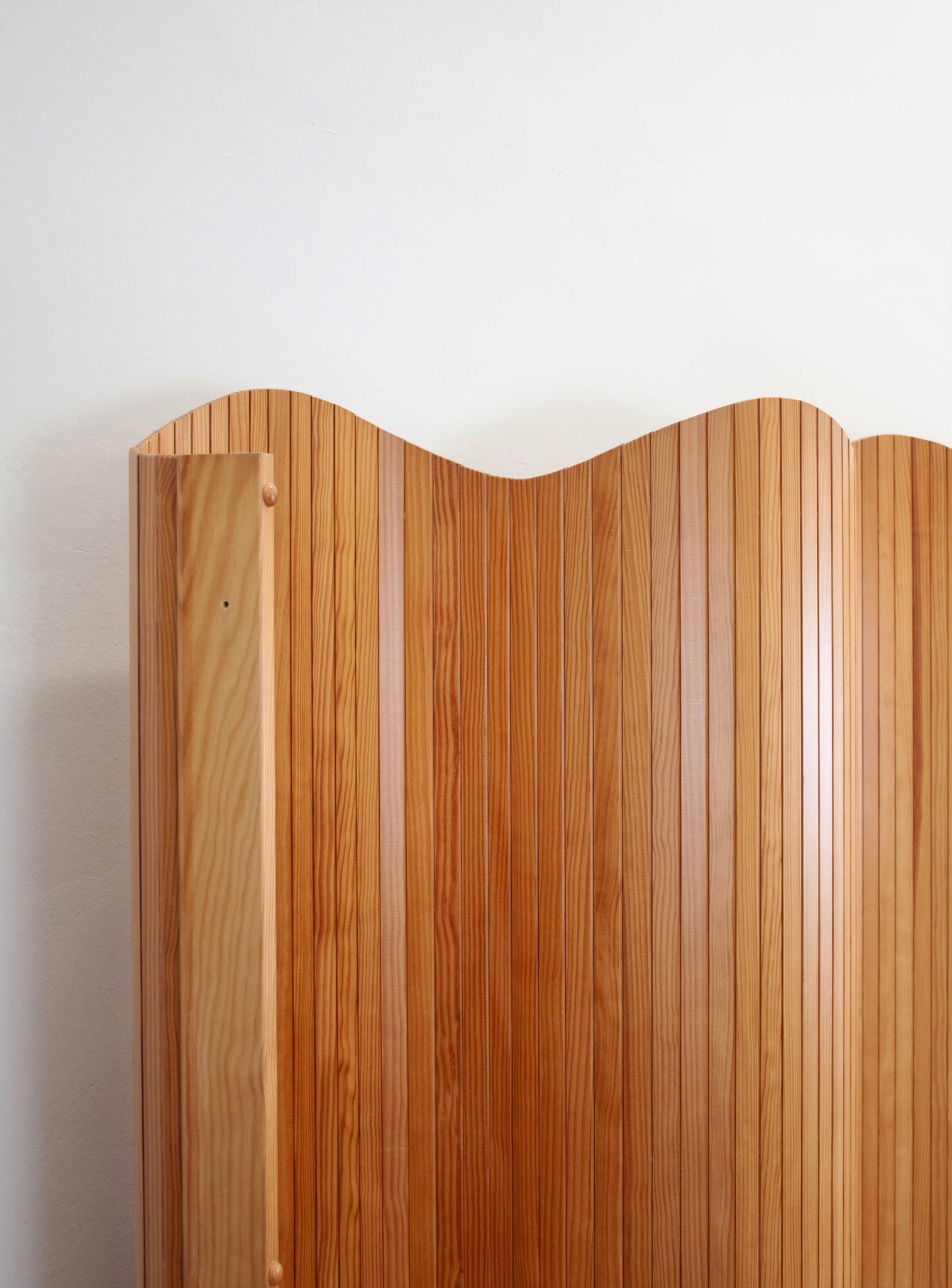 Tambour Screen Room Divider by Jomain Baumann (Pine)