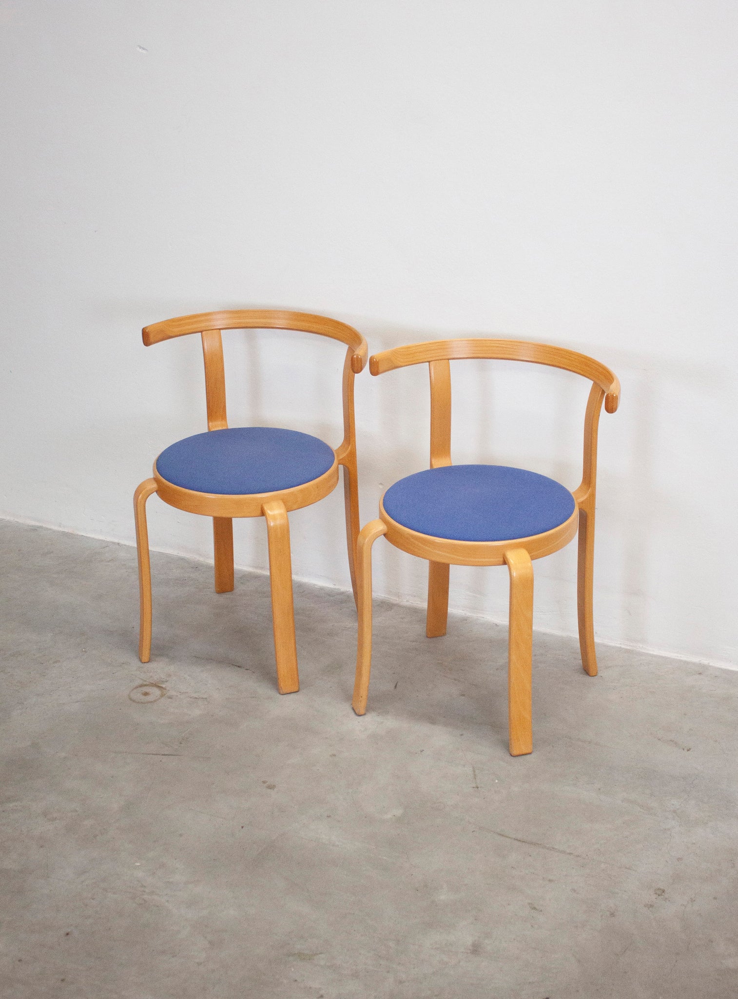 Magnus Olesen 8000 Dining Chairs by Rud Thygesen & Johnny Sørensen (Blue)