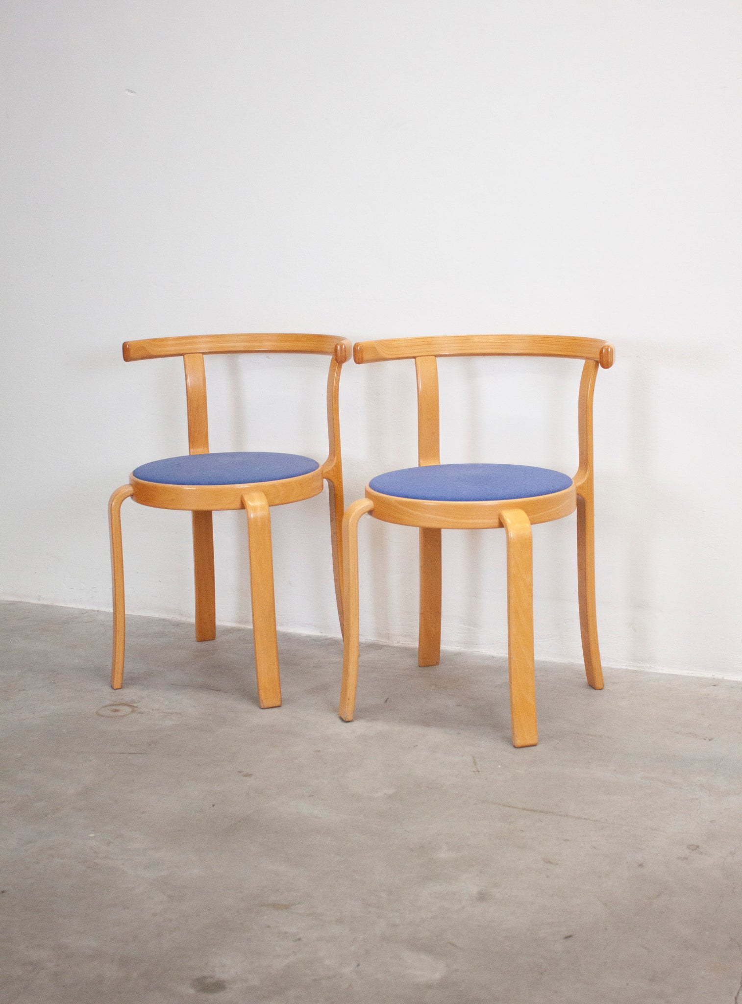 Magnus Olesen 8000 Dining Chairs by Rud Thygesen & Johnny Sørensen (Blue)