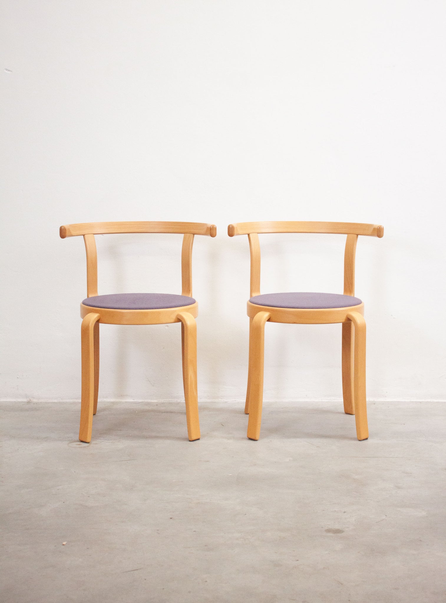 Magnus Olesen 8000 Dining Chairs by Rud Thygesen & Johnny Sørensen (Purple/Grey)