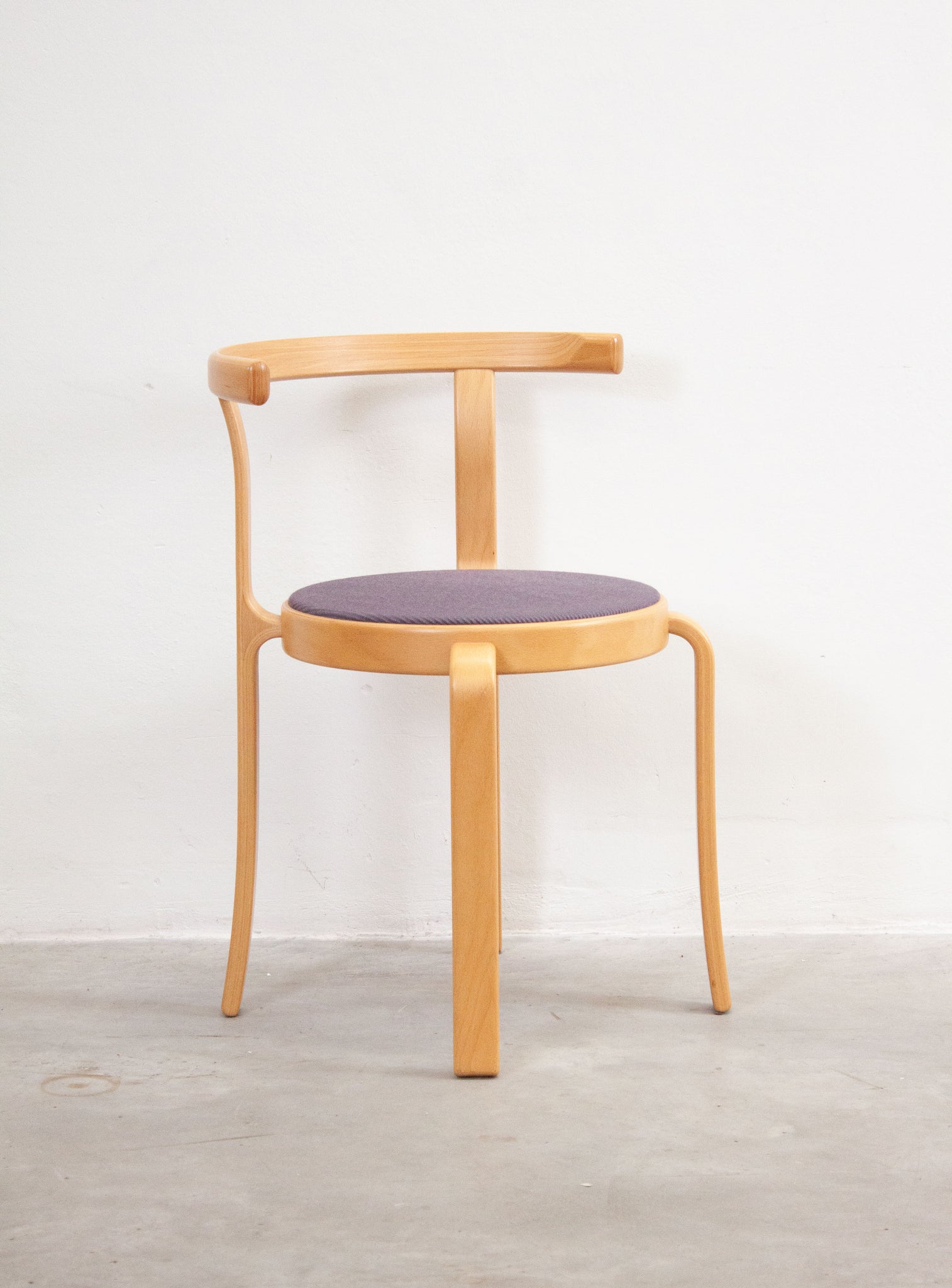 Magnus Olesen 8000 Dining Chairs by Rud Thygesen & Johnny Sørensen (Purple/Grey)