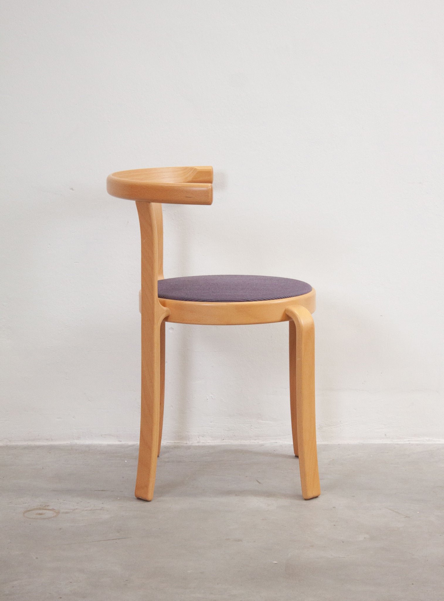 Magnus Olesen 8000 Dining Chairs by Rud Thygesen & Johnny Sørensen (Purple/Grey)