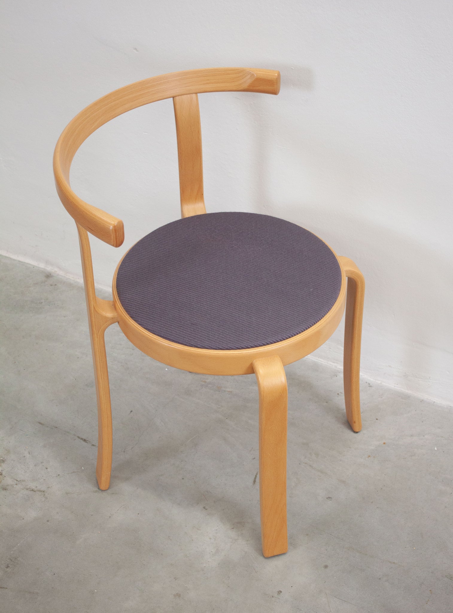 Magnus Olesen 8000 Dining Chairs by Rud Thygesen & Johnny Sørensen (Purple/Grey)