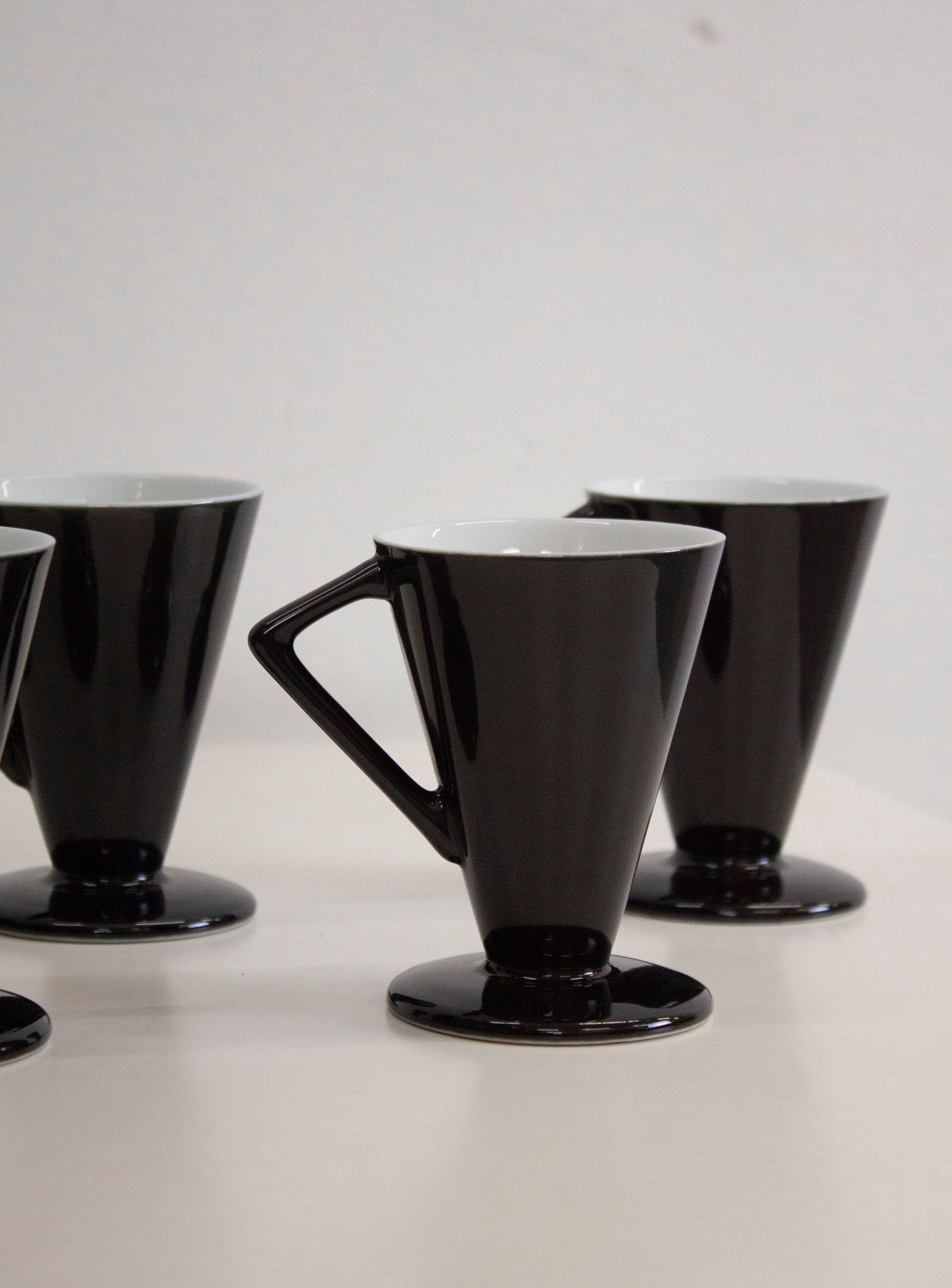 Memphis Style Ceramic Coffee Cups (Black/White)