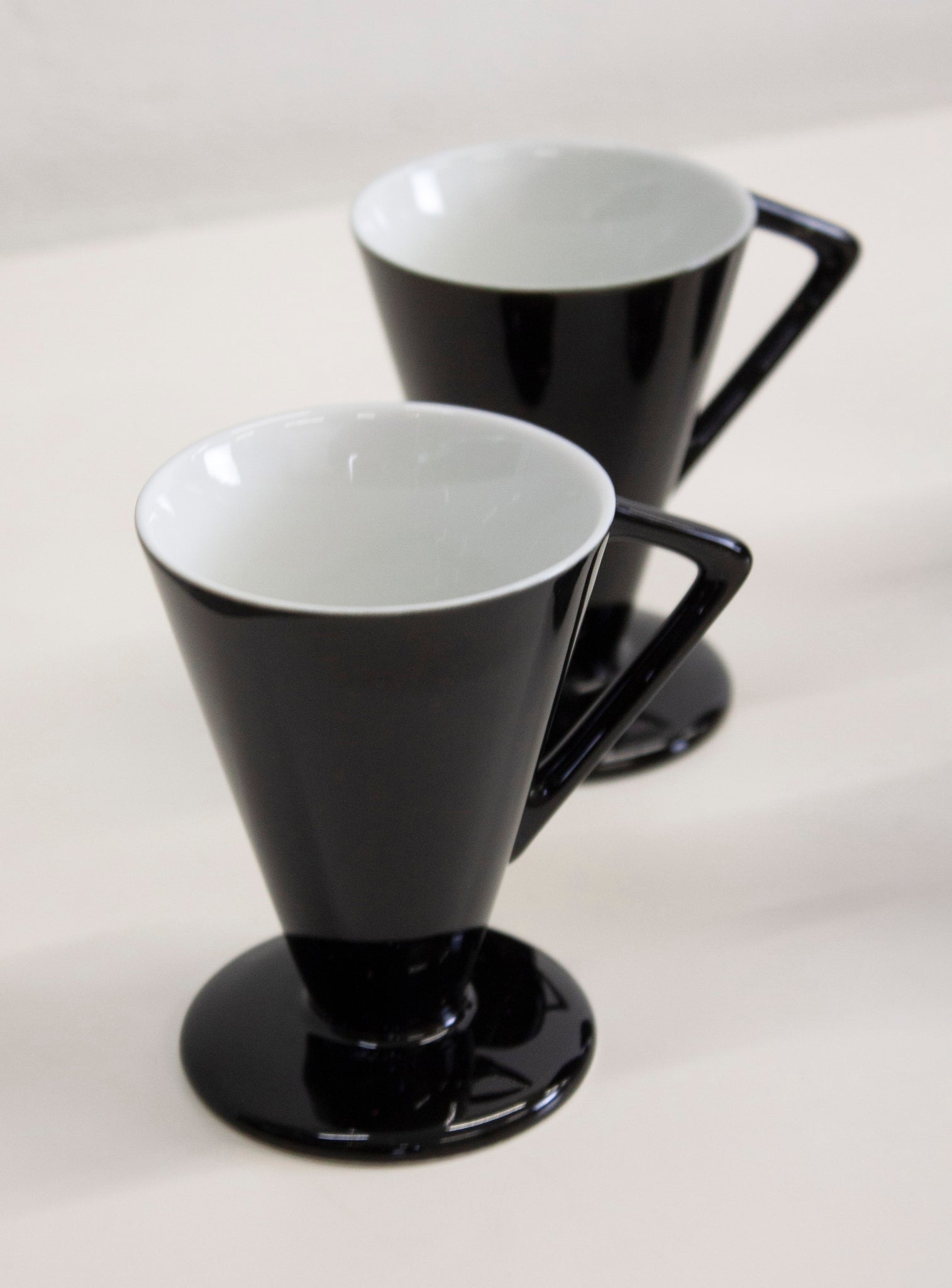 Memphis Style Ceramic Coffee Cups (Black/White)