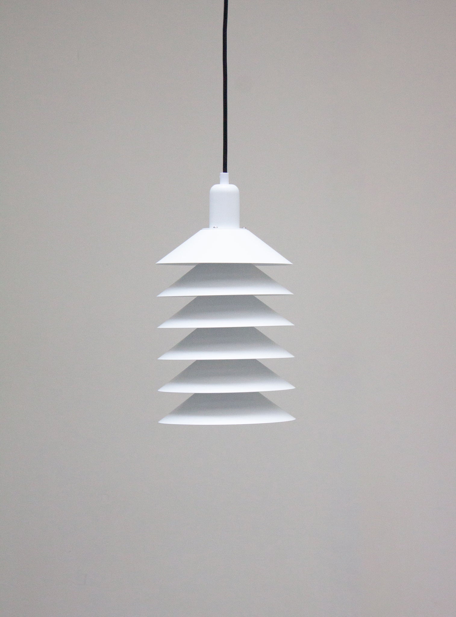 Multi Shade Pendant Lamp in style of Jørgen Gammelgaard (White)