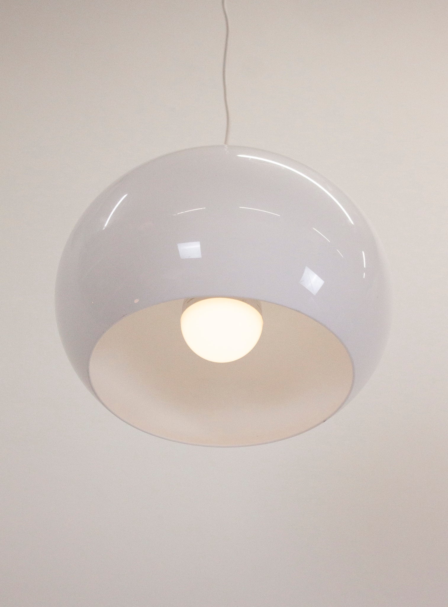 Mushroom Pendant Lamp (White)