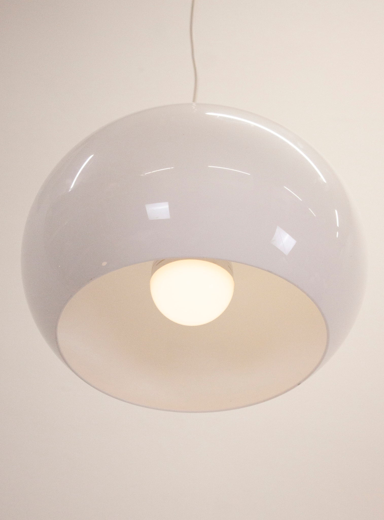 Mushroom Pendant Lamp (White)