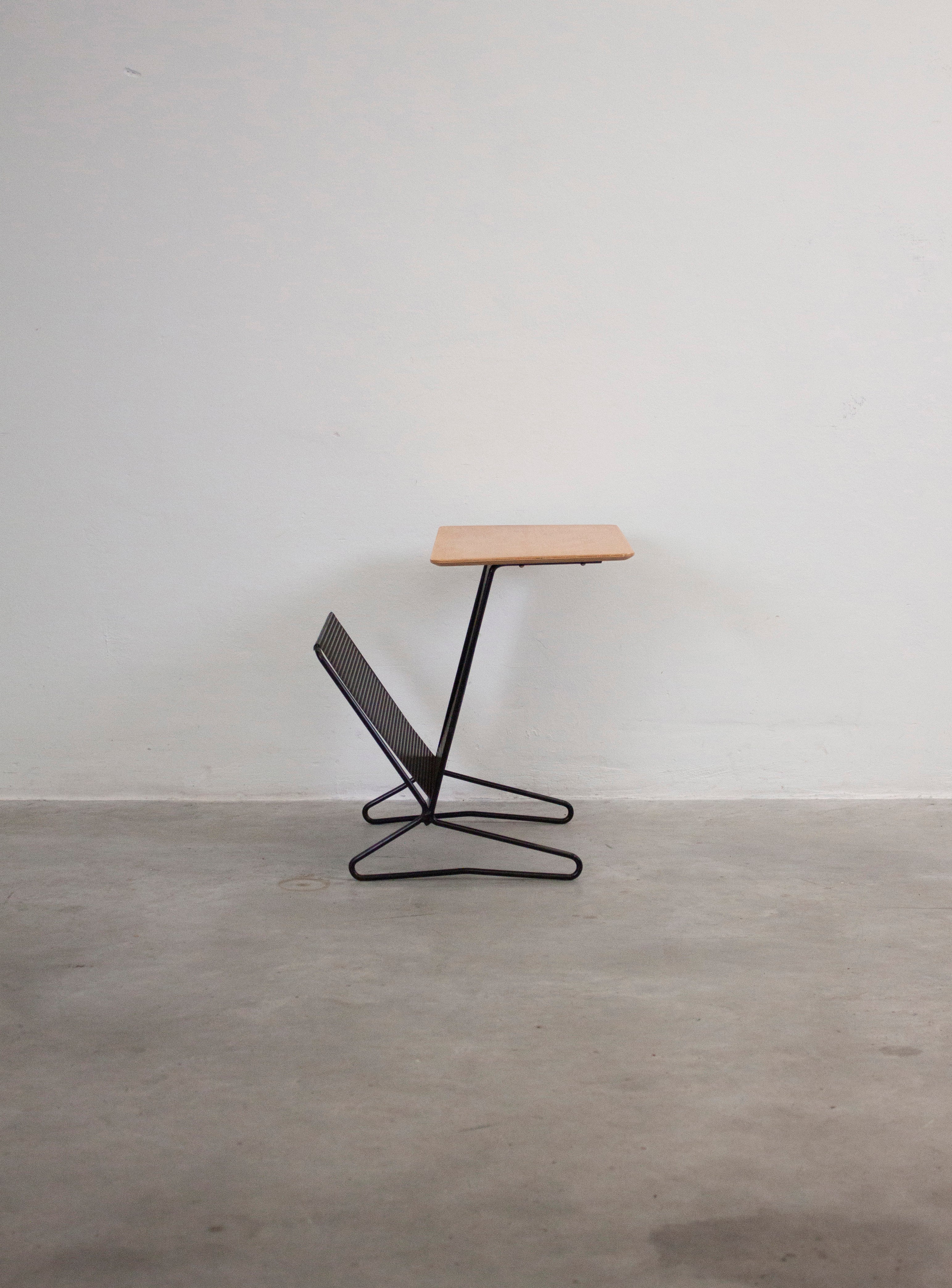 Pastoe TM05 Side Table with Magazine Rack by Cees Braakman – JUKI